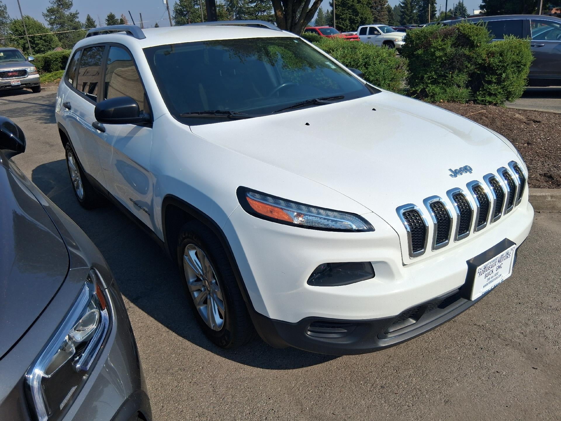 2015 Jeep Cherokee 6-Way Seat, Keyless Entry, Cruise Control, Air Conditioning