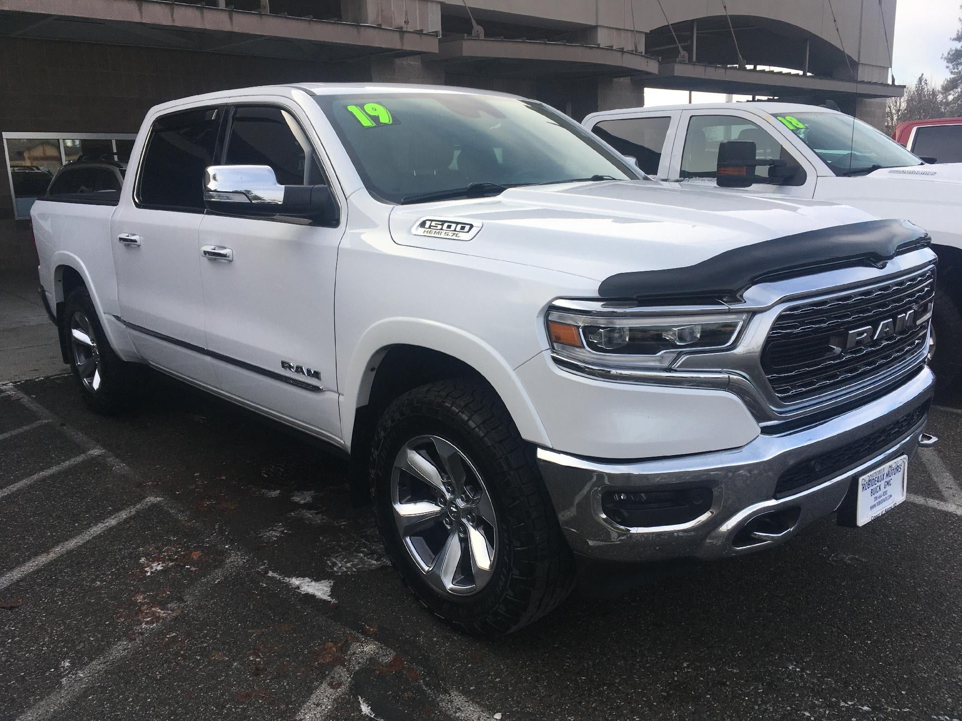 2019 RAM 1500 Memory Power Lumbar Heated Seat, Back Up Camera, Cruise Control