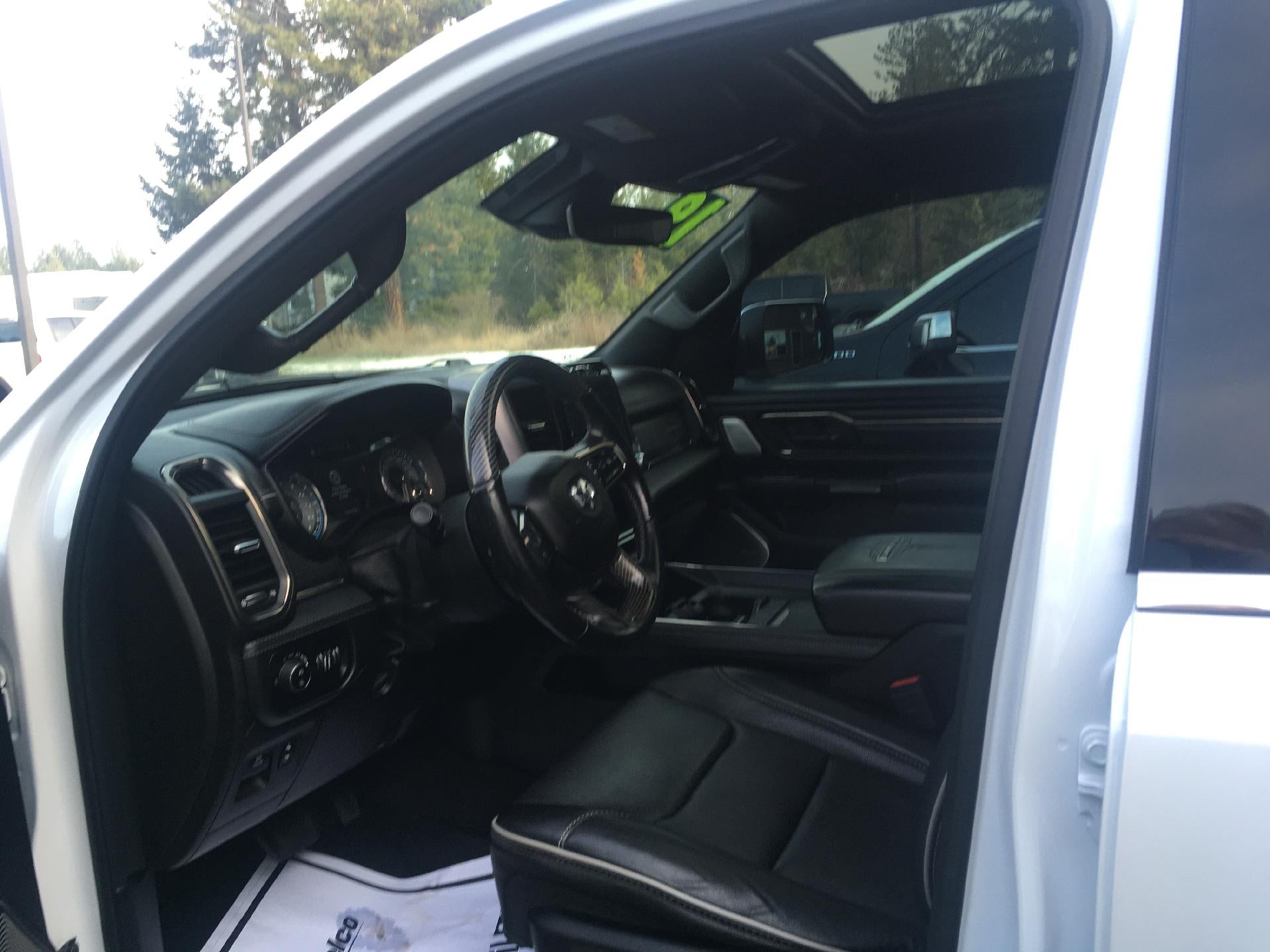 2019 RAM 1500 Memory Power Lumbar Heated Seat, Back Up Camera, Cruise Control