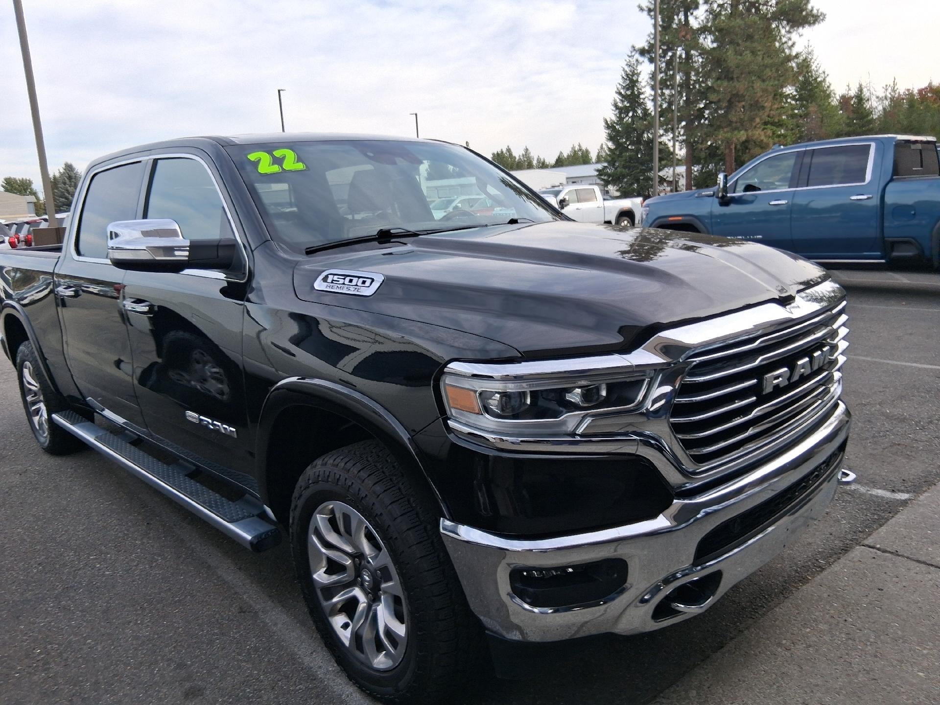 2022 RAM 1500 Power Lumbar Heated and Cooled Seat, Keyless Entry, Rear Vision Camera