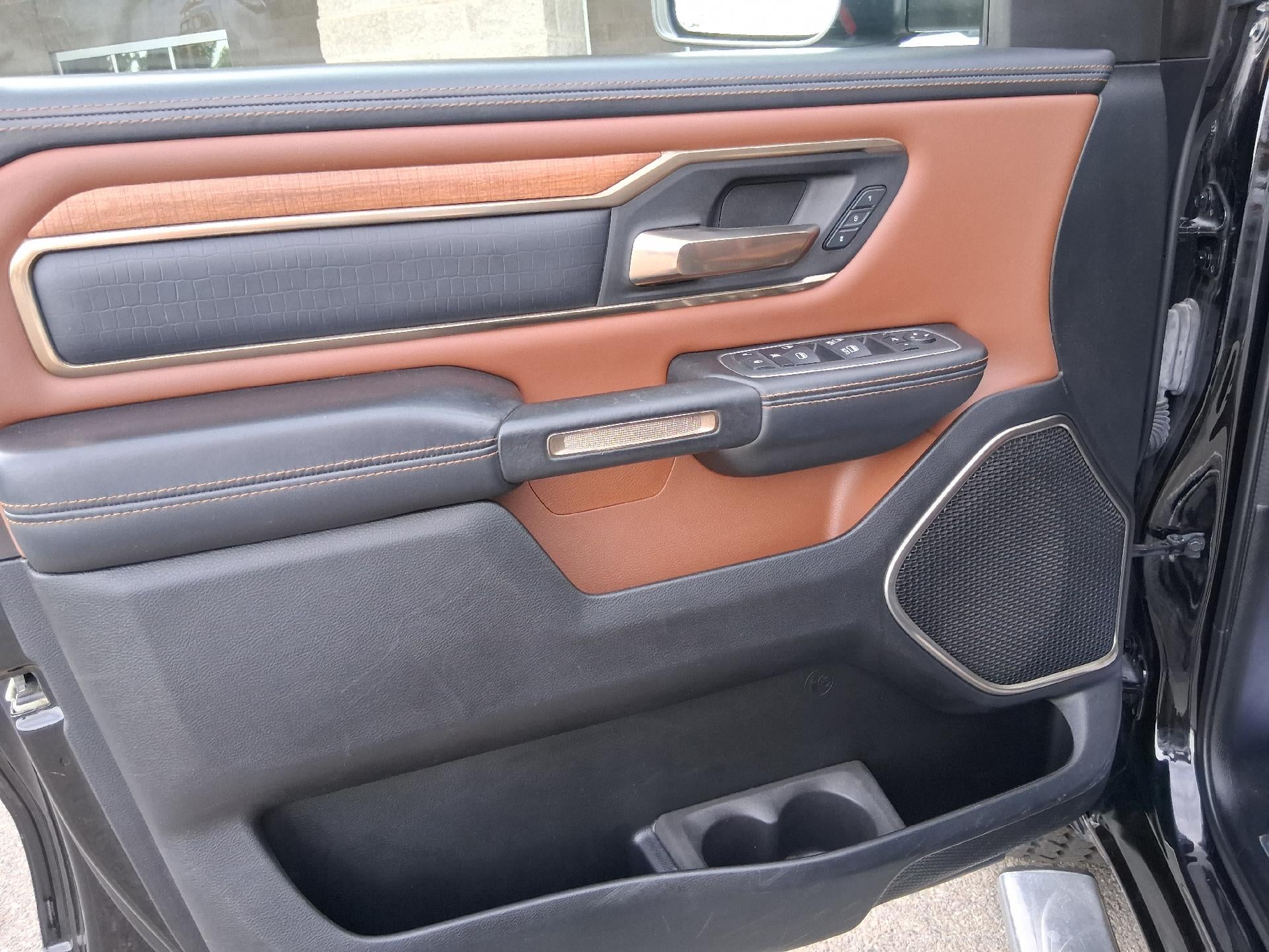 2022 RAM 1500 Power Lumbar Heated and Cooled Seat, Keyless Entry, Rear Vision Camera