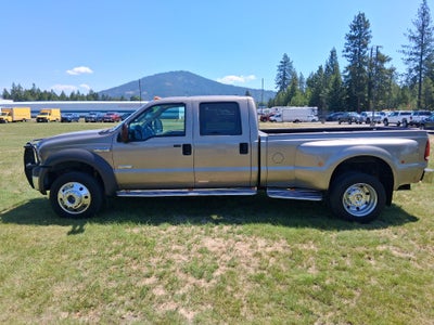 2005 Ford Super Duty F-550 DRW Lariat, Dually, AM/FM Stereo