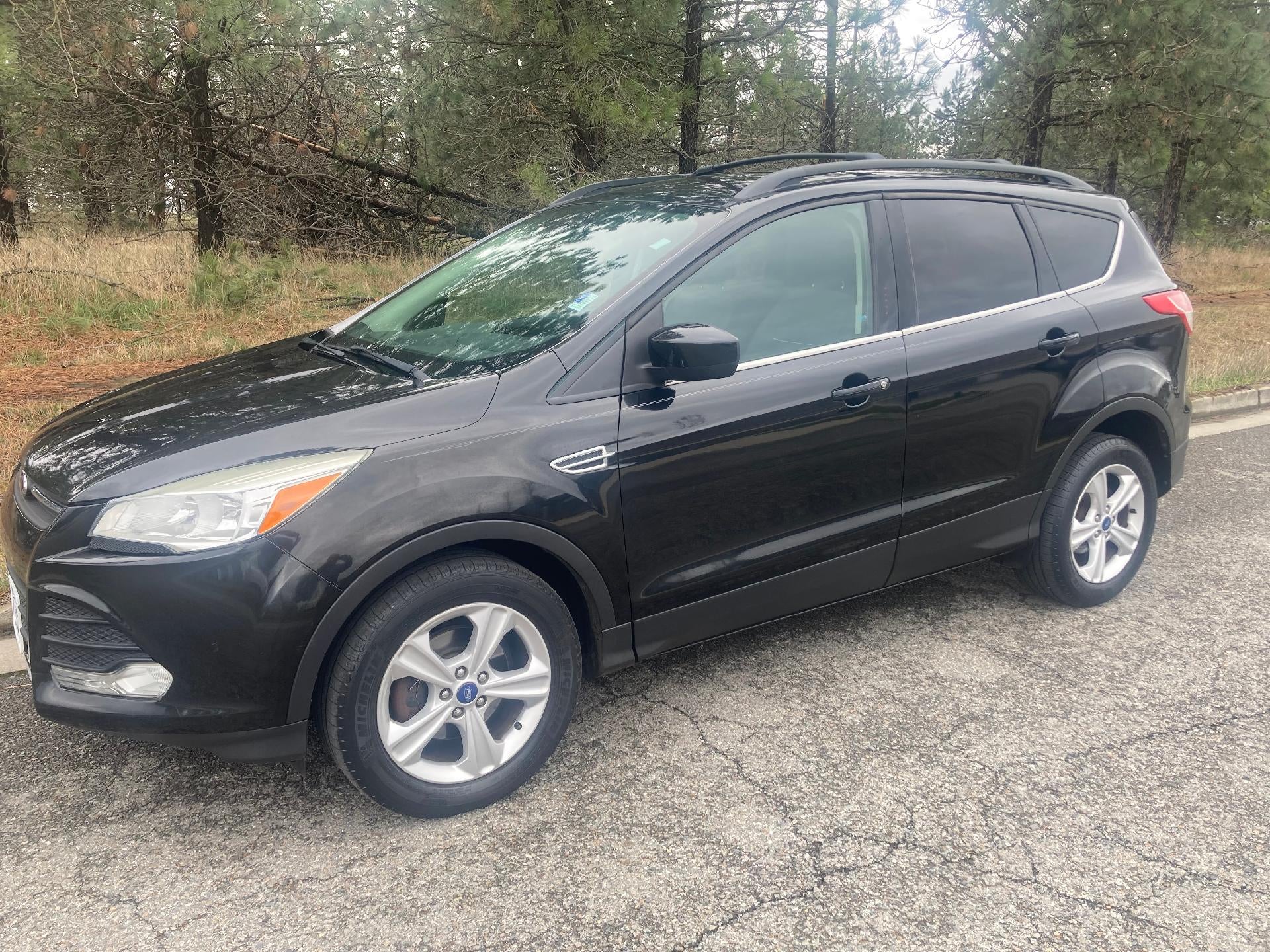 2013 Ford Escape SE, Keyless Entry, Air Conditioning, Power Locks and Windows