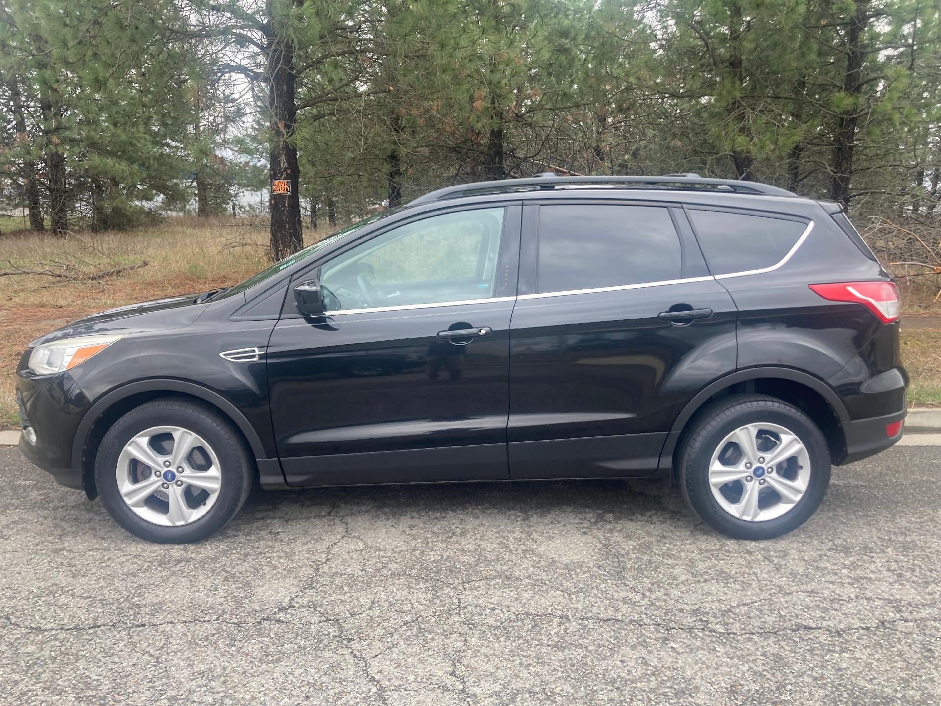 2013 Ford Escape SE, Keyless Entry, Air Conditioning, Power Locks and Windows