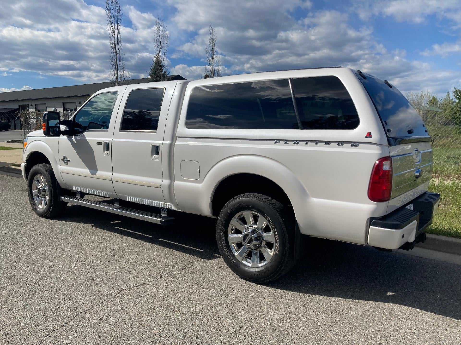 2016 Ford Super Duty F-250 SRW Lariat