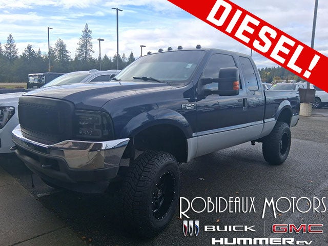 2004 Ford Super Duty F-250 3" Lift, Tow Package, 6.0L V8 Engine