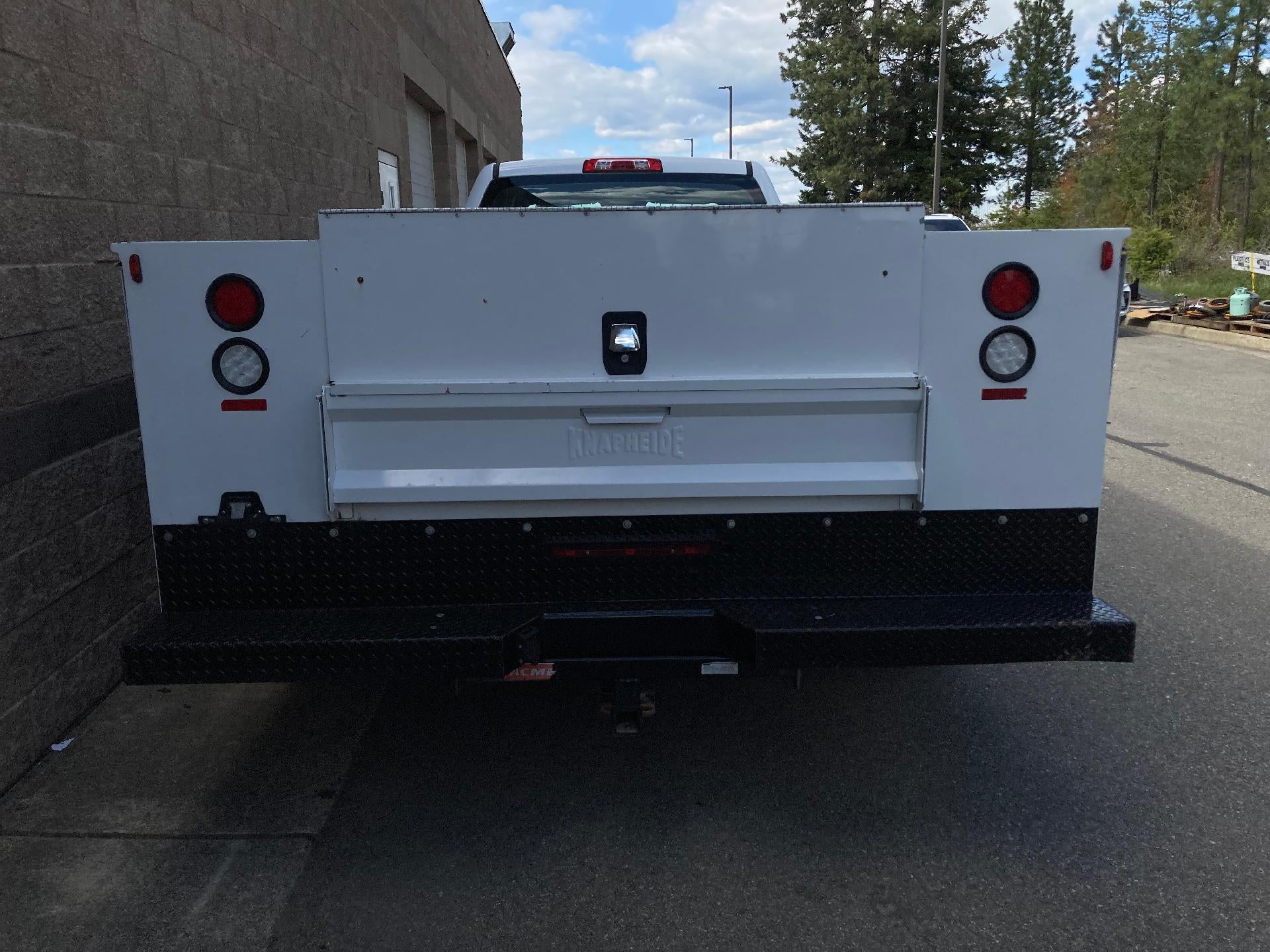 2016 Chevrolet Silverado 3500 HD Chassis Cab Service Body, Air Conditioning, Cruise Control,