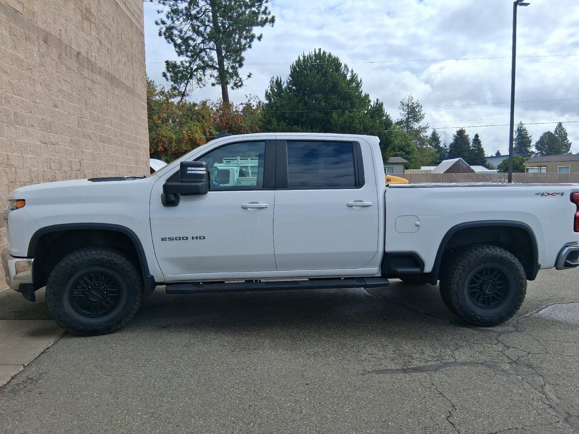 2022 Chevrolet Silverado 2500 HD Power Heated Seat, Heated Steering Wheel, Trailering Mirrors