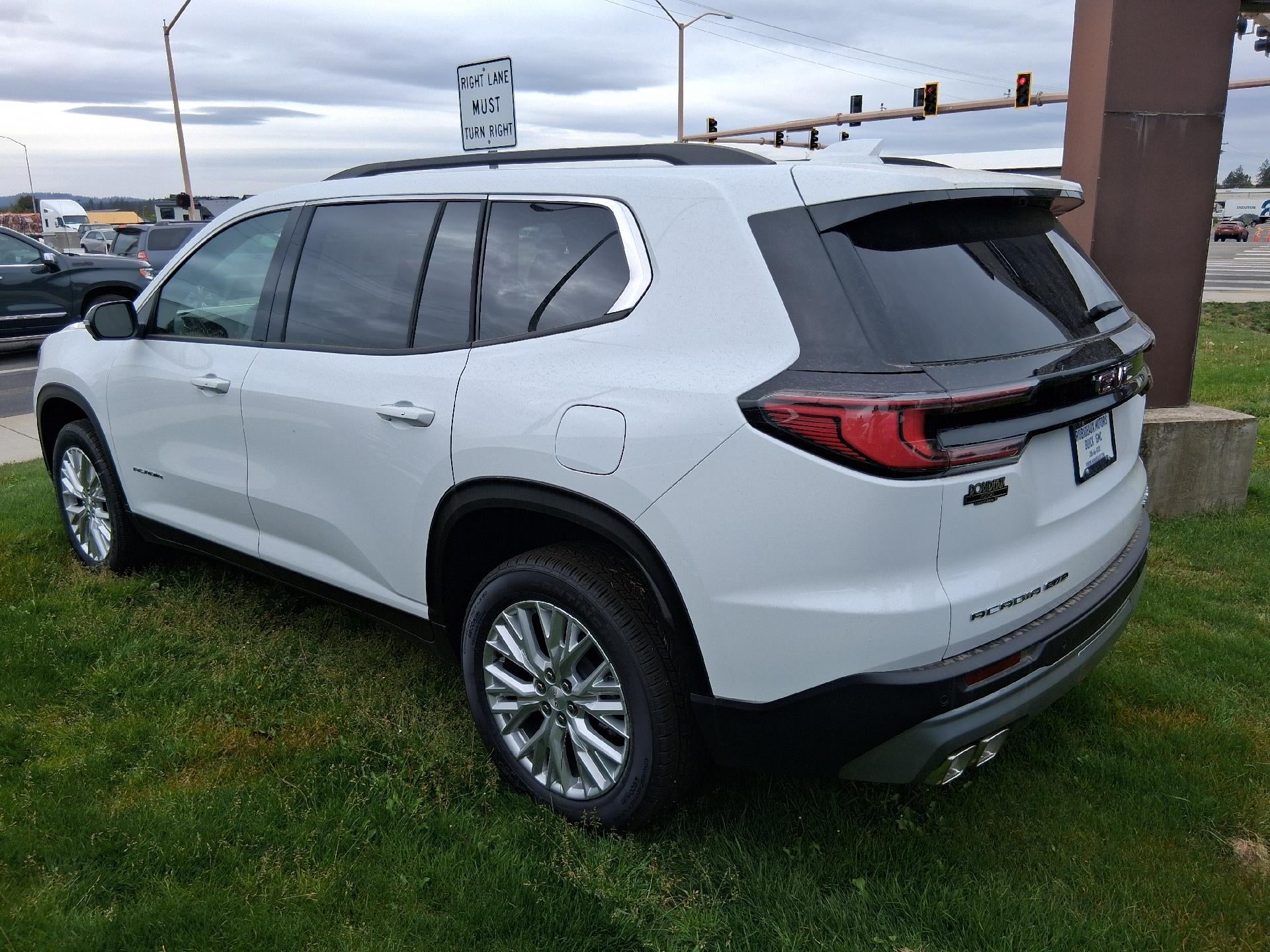 2026 GMC Acadia AWD Elevation