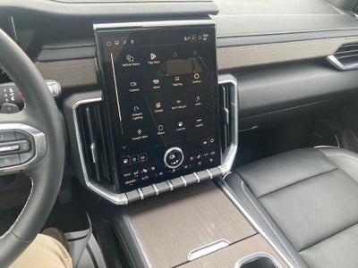 2024 GMC Acadia Power Lumbar Memory Heated and Cooled Seat, Panoramic Sunroof, Luxury Package