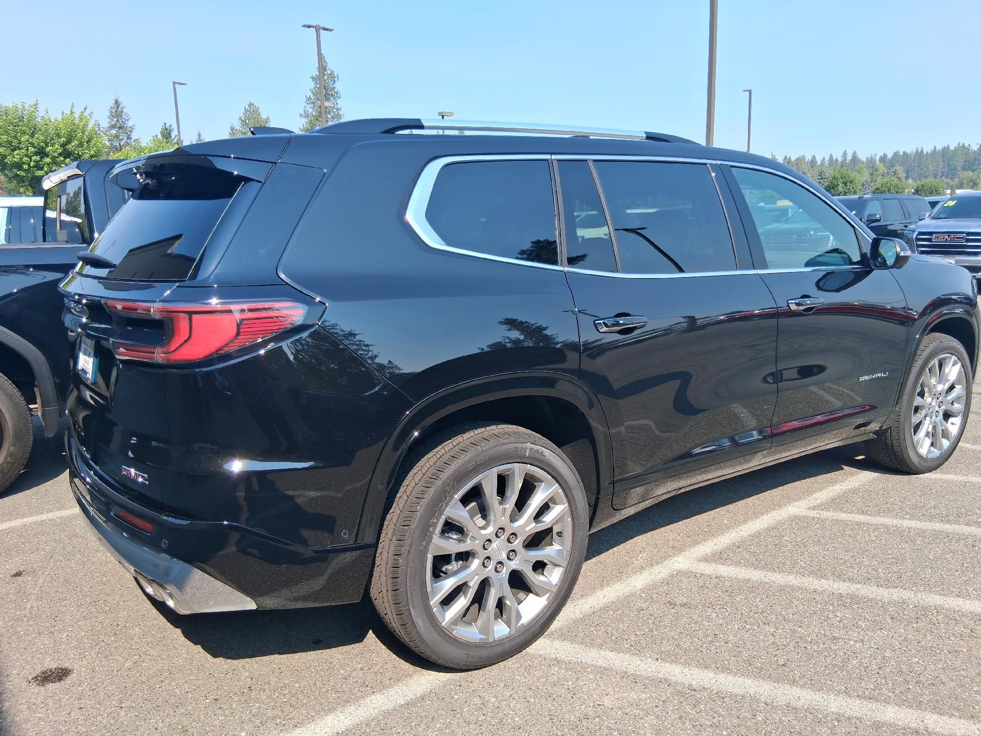 2026 GMC Acadia AWD Denali