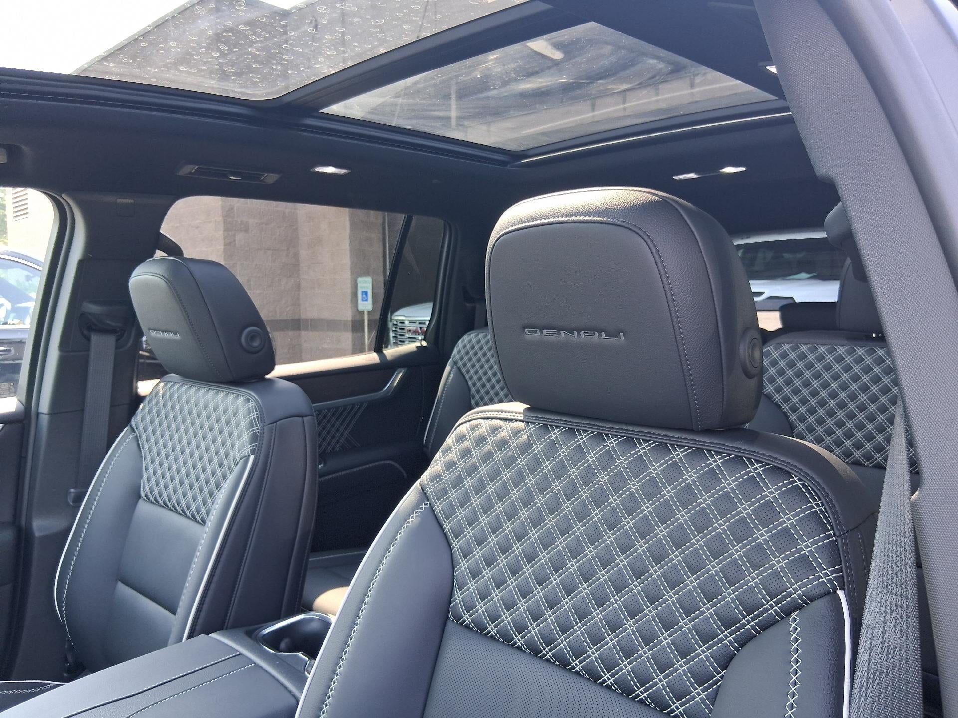 2026 GMC Acadia AWD Denali
