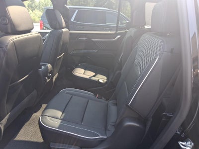 2026 GMC Acadia AWD Denali