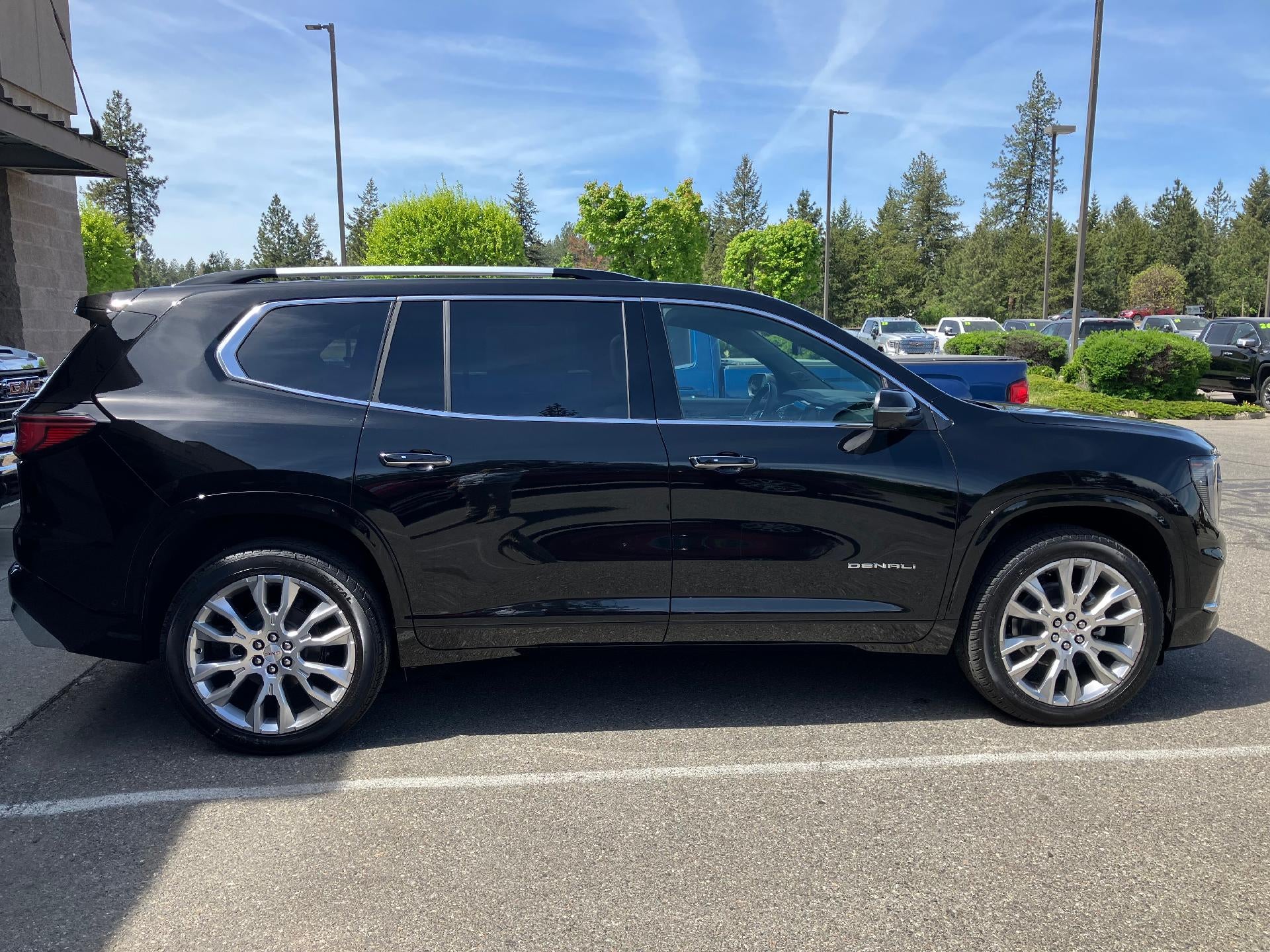 2026 GMC Acadia AWD Denali