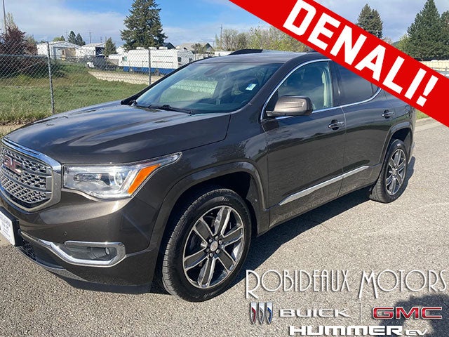 2019 GMC Acadia Power Memory Lumbar Heated and Cooled Seat, Dual Skyscape Sunroof, Technology Package