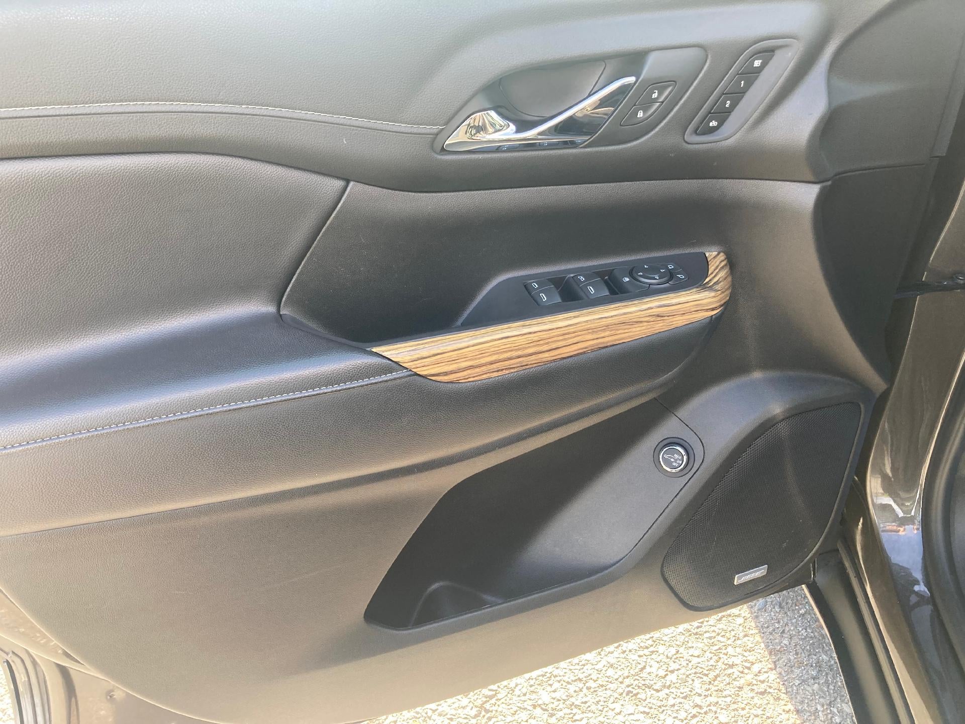 2019 GMC Acadia Power Memory Lumbar Heated and Cooled Seat, Dual Skyscape Sunroof, Technology Package