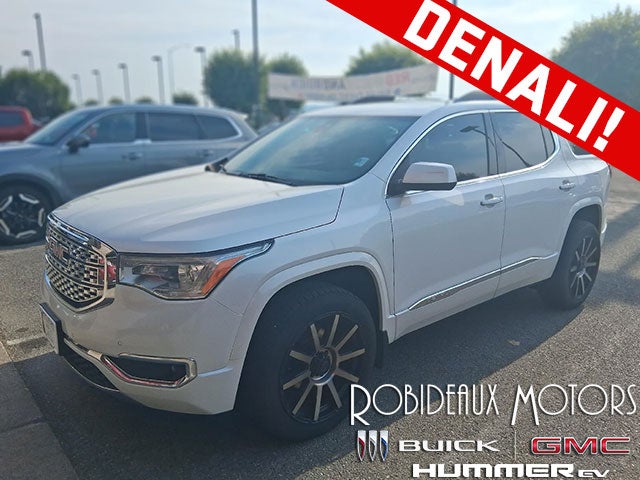 2017 GMC Acadia Memory Power Lumbar Seat, Navigation, Park Assist