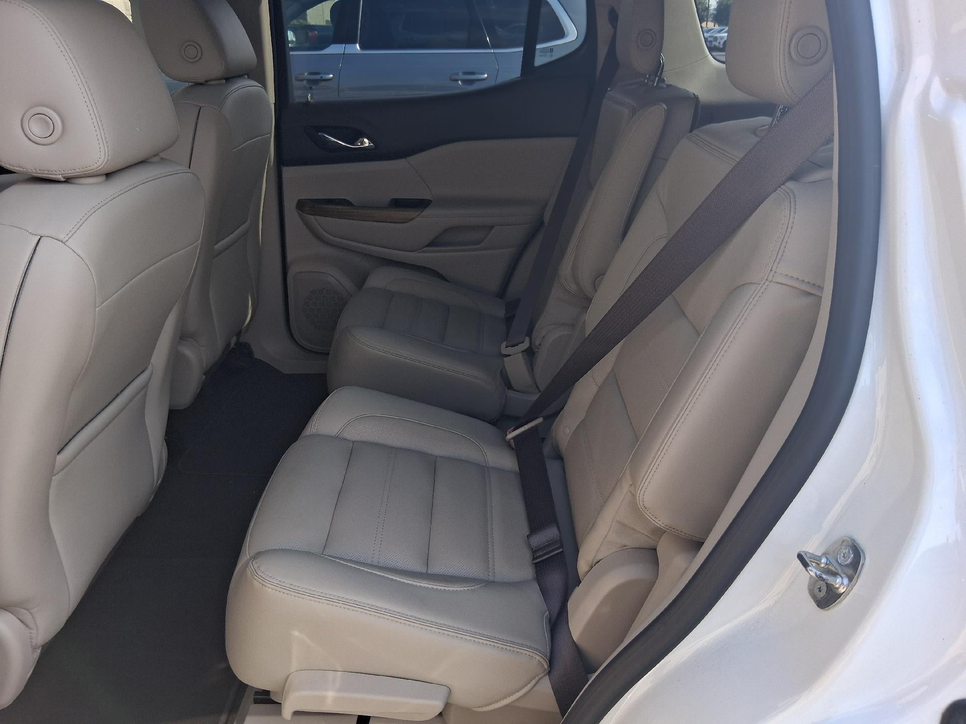 2017 GMC Acadia Memory Power Lumbar Seat, Navigation, Park Assist