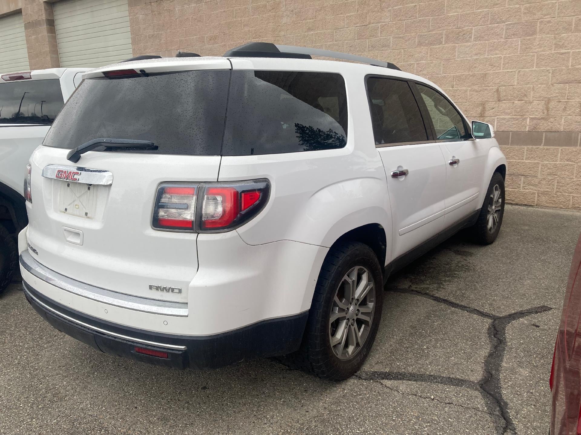 2016 GMC Acadia Dual Panel Skyscape Sunroof, Rear Vision Camera, Power Liftgate