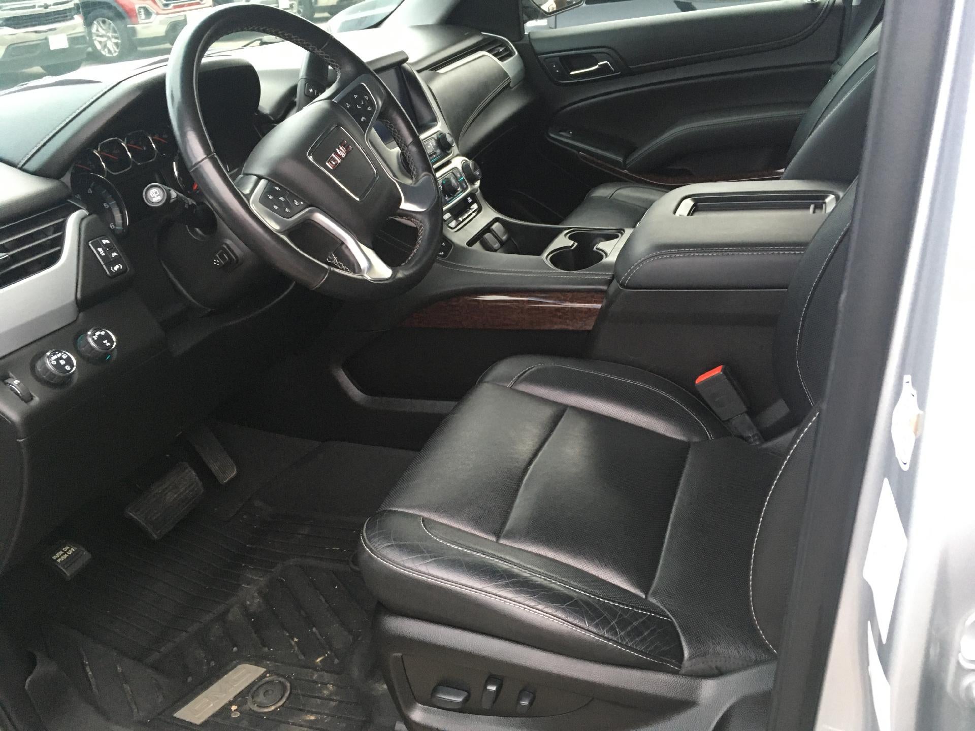 2019 GMC Yukon Memory Leather Heated and Cooled Seat, Navigation, Power Sunroof