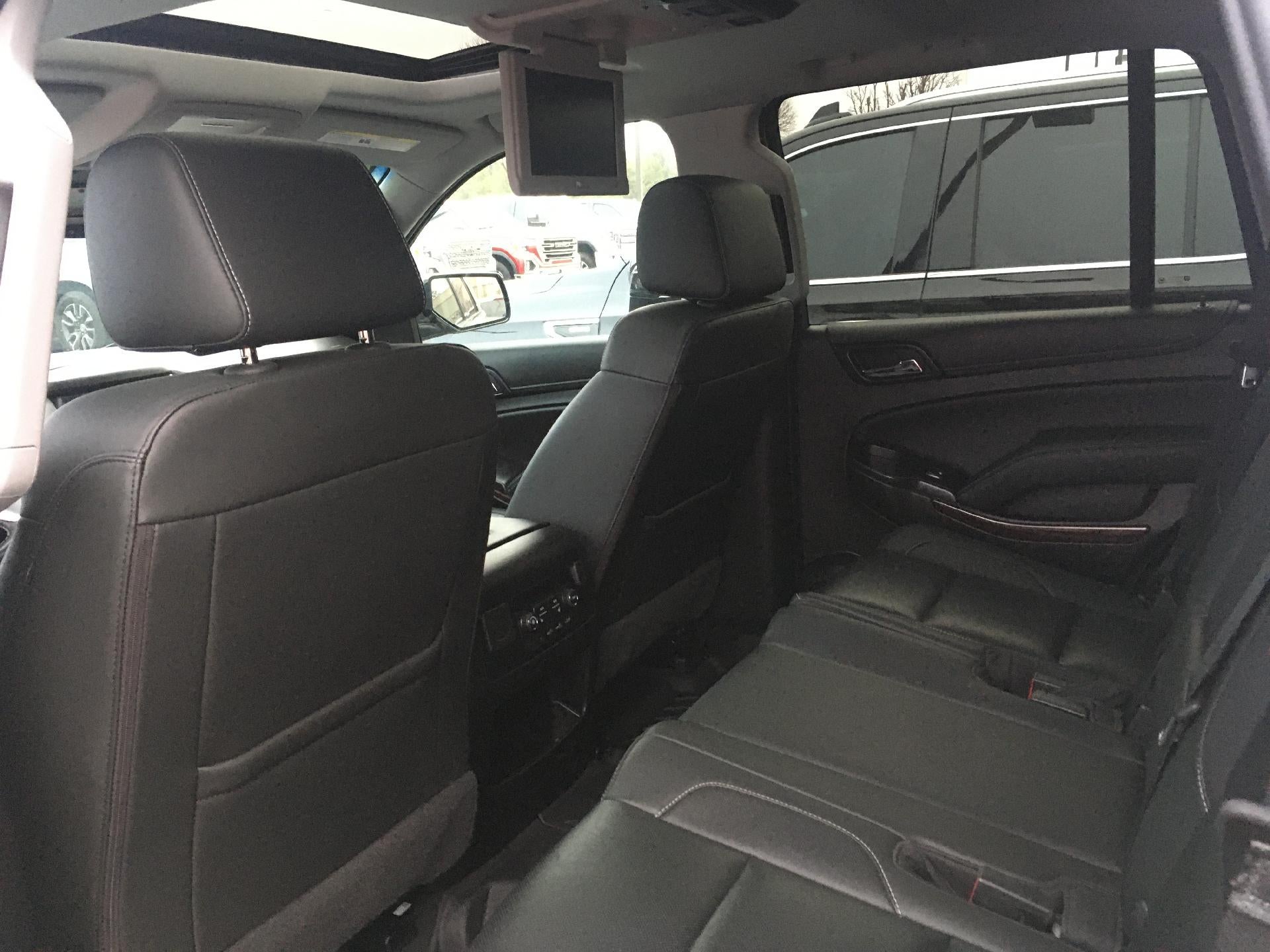 2019 GMC Yukon Memory Leather Heated and Cooled Seat, Navigation, Power Sunroof