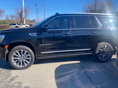 2021 GMC Yukon Power Lumbar Heated and Cooled Seats, 3rd Row, Power Dual Pane Panoramic Sunroof