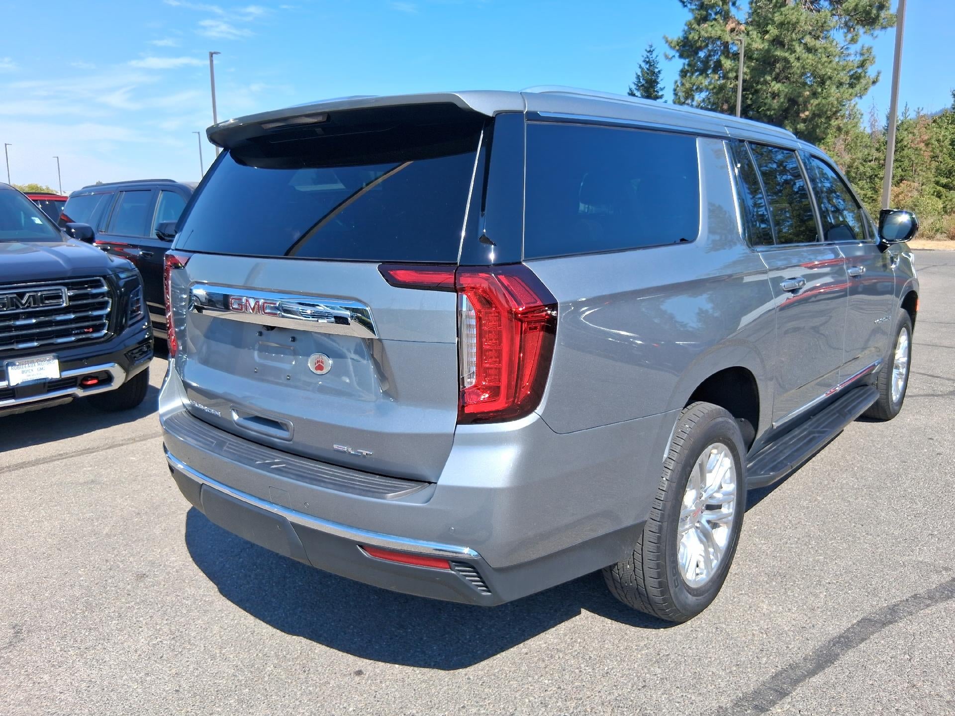 2023 GMC Yukon XL Power Lumbar Memory Heated and Cooled Seat,