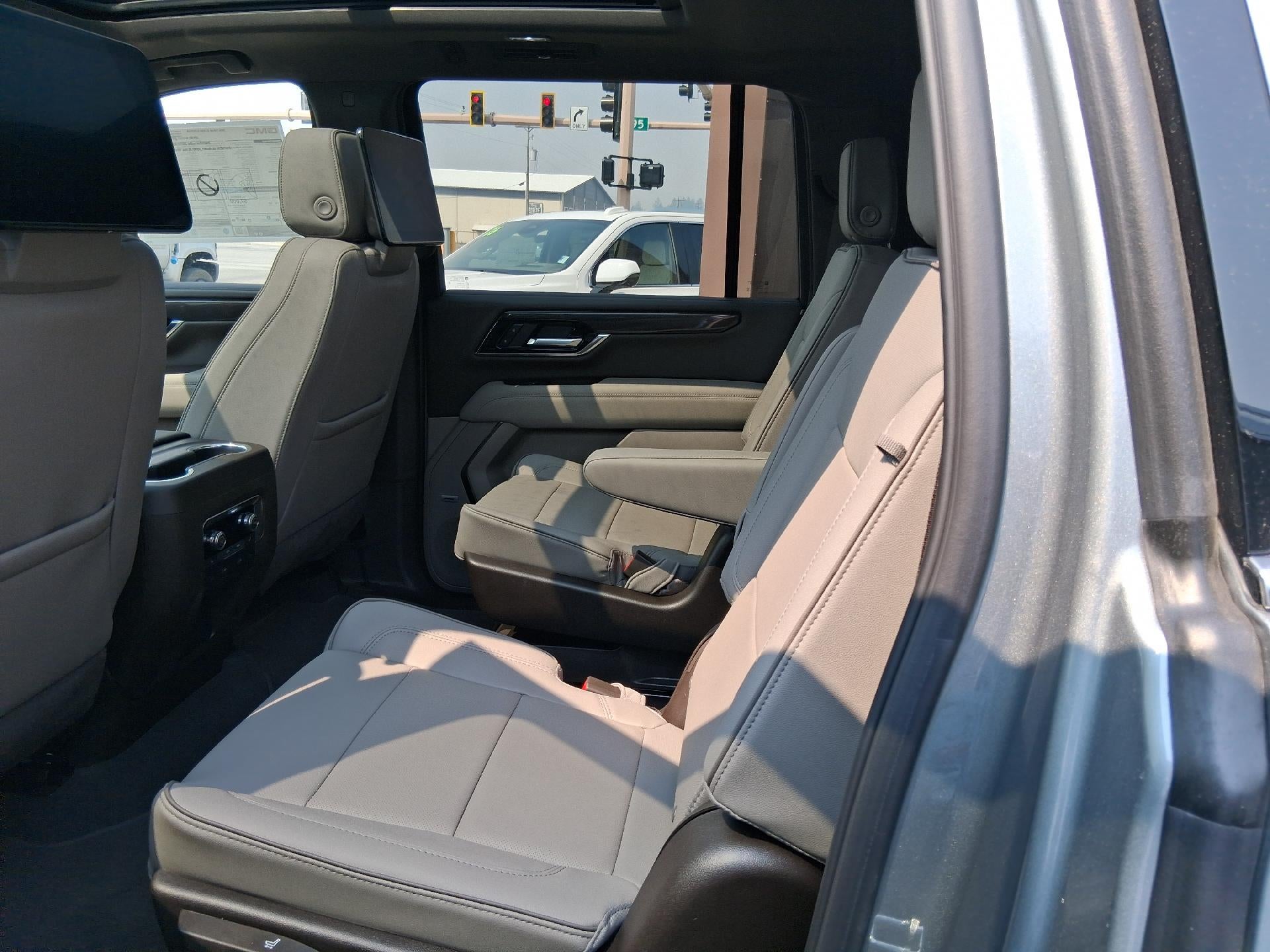 2026 GMC Yukon XL 4WD 4dr Elevation