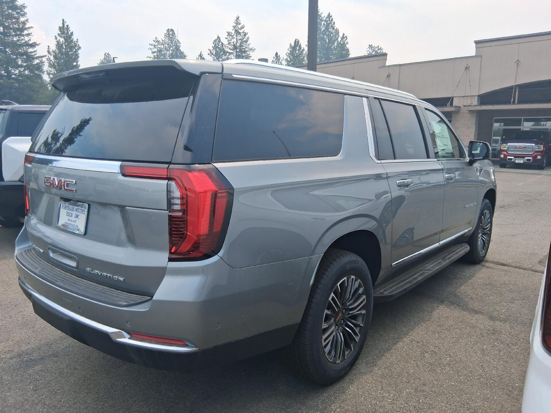 2026 GMC Yukon XL 4WD 4dr Elevation