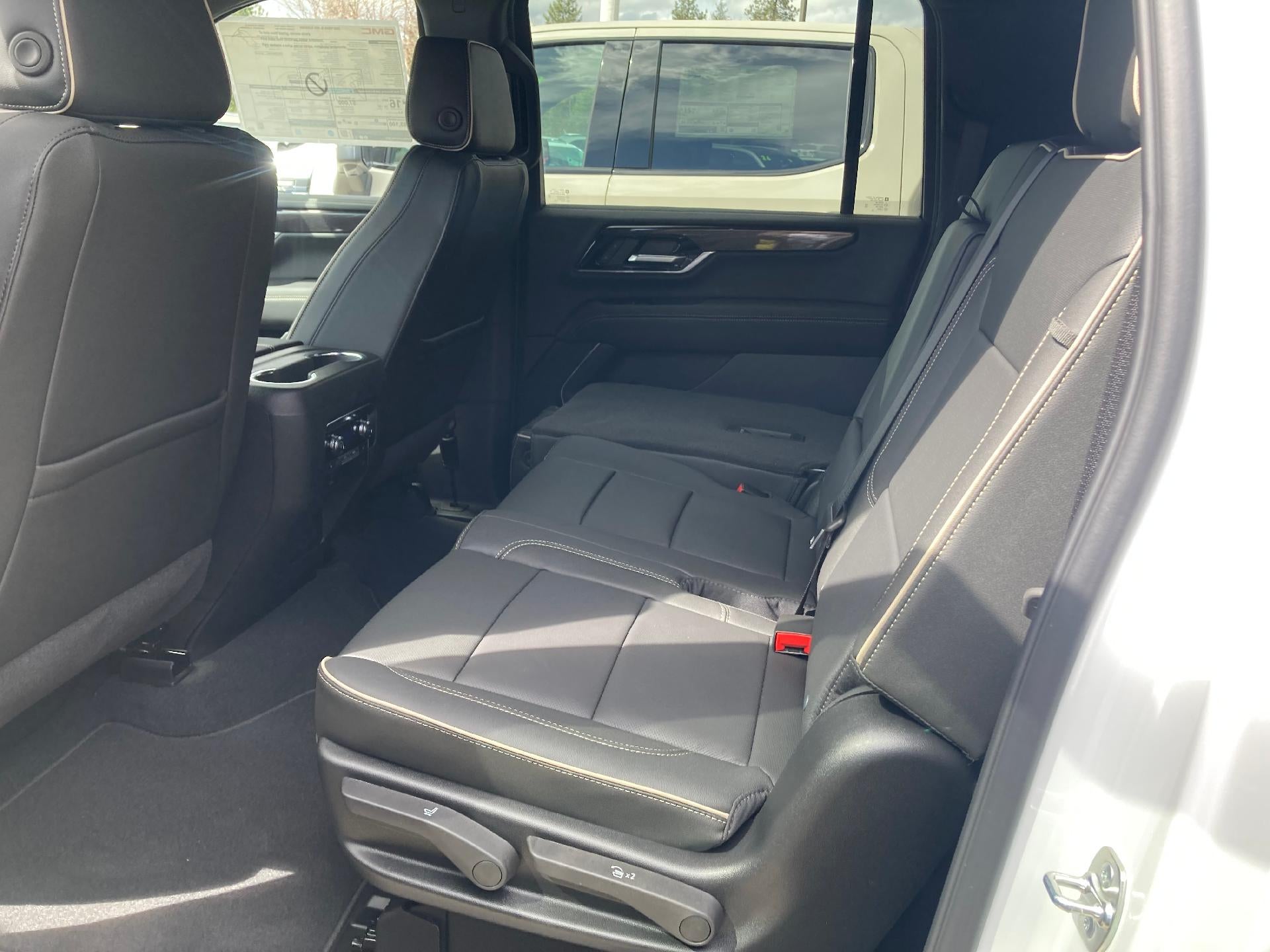 2026 GMC Yukon XL 4WD 4dr Elevation