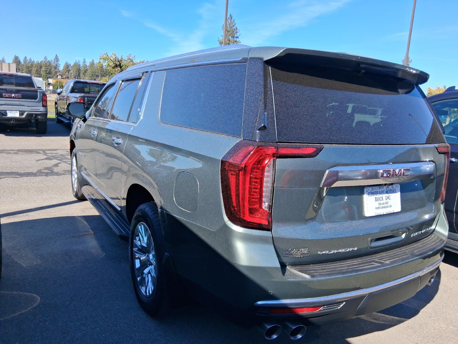 2024 GMC Yukon XL Power Memory Seat, Advanced Technology Package, Max Trailering Package