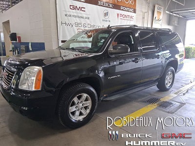 2013 GMC Yukon XL Power Seat, Climate Control, Power Heated Mirrors, Rear Parking Assist