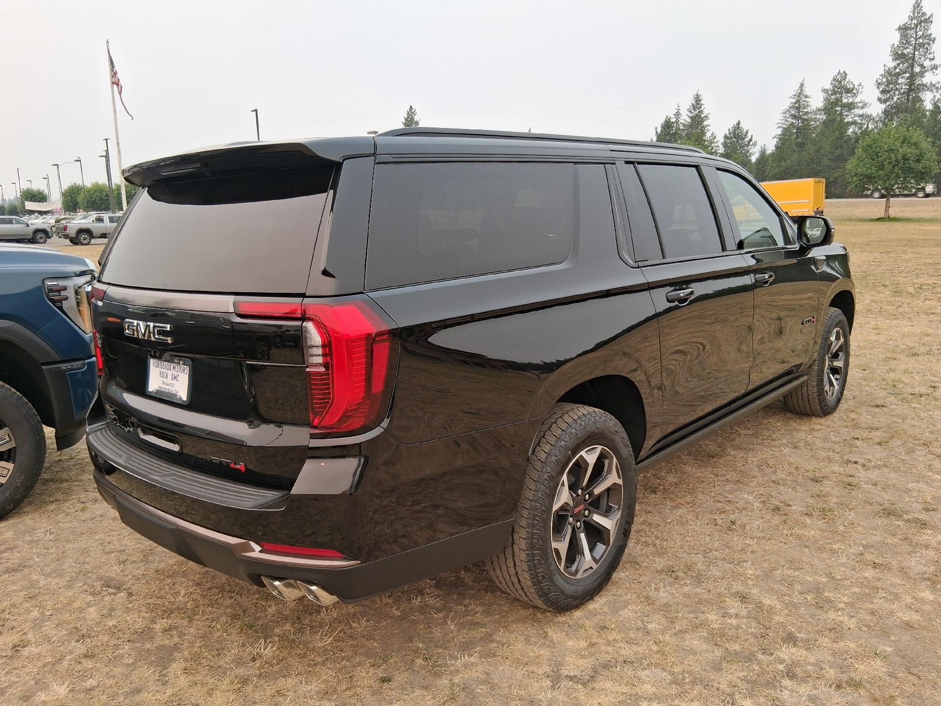 2026 GMC Yukon XL 4WD 4dr AT4 Ultimate