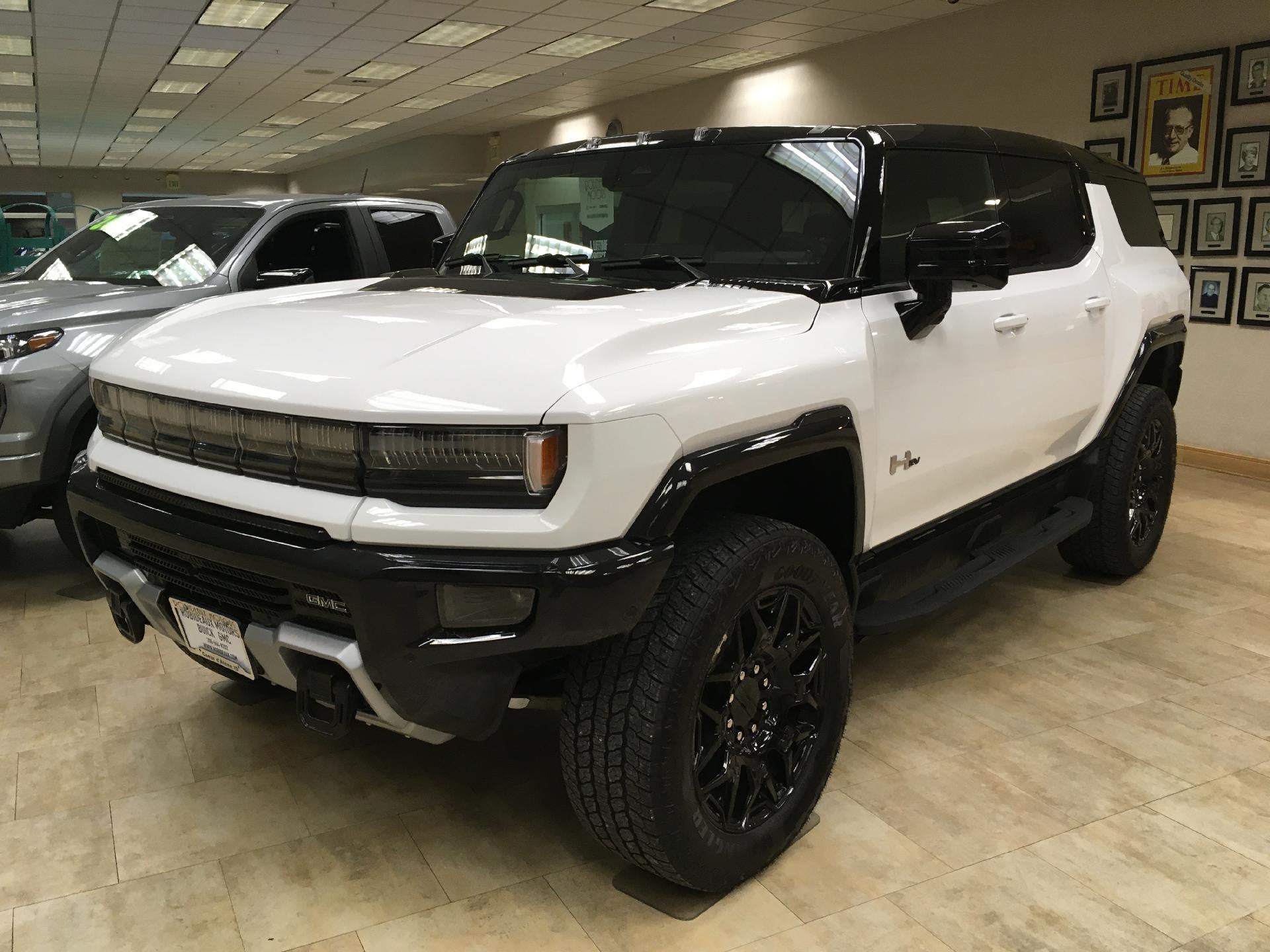 2026 GMC HUMMER EV SUV e4WD 4dr 2X w/1SF