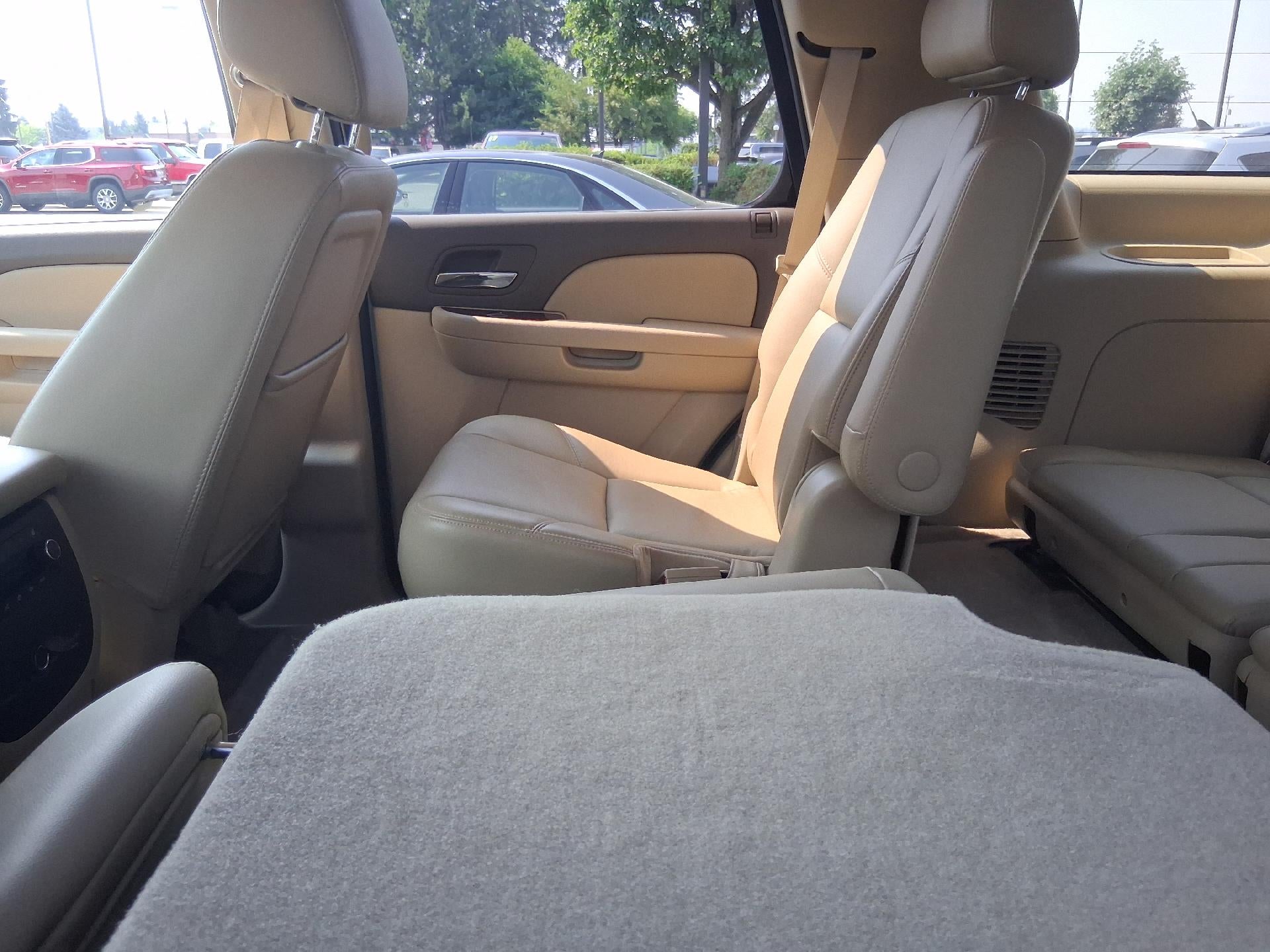2010 GMC Yukon Leather Seats, Cruise Control, Power Heated Mirrors, Power Liftgate