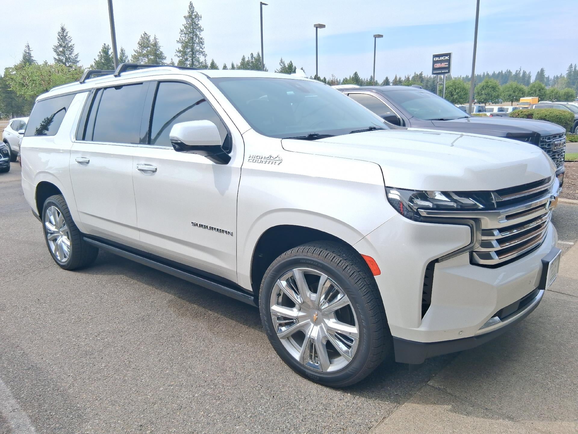 2021 Chevrolet Suburban Memory Power Lumbar Seat, Power Panoramic Sunroof, Navigation