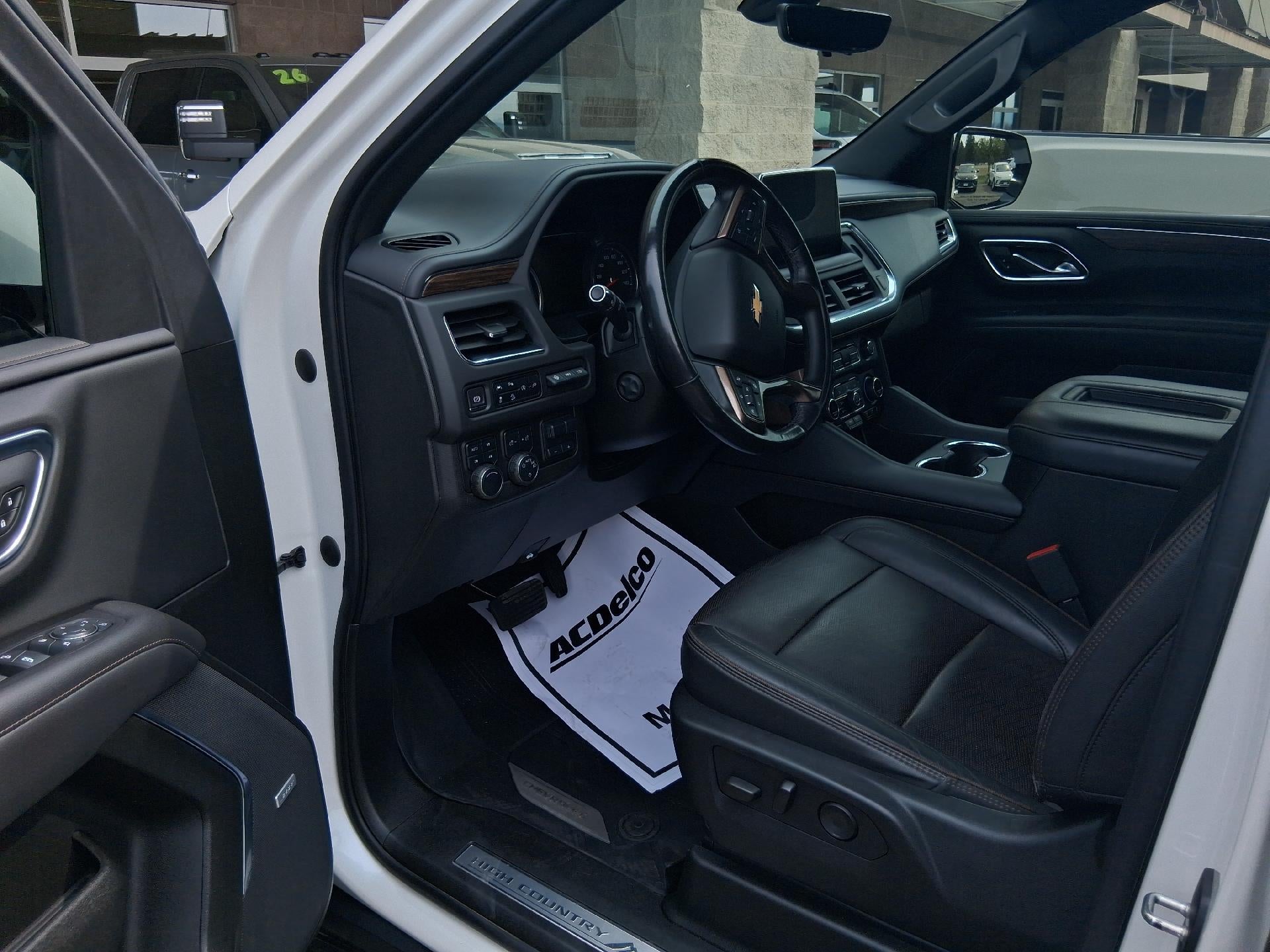 2021 Chevrolet Suburban Memory Power Lumbar Seat, Power Panoramic Sunroof, Navigation