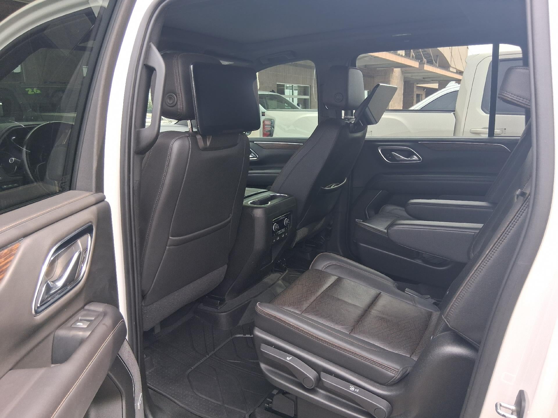 2021 Chevrolet Suburban Memory Power Lumbar Seat, Power Panoramic Sunroof, Navigation