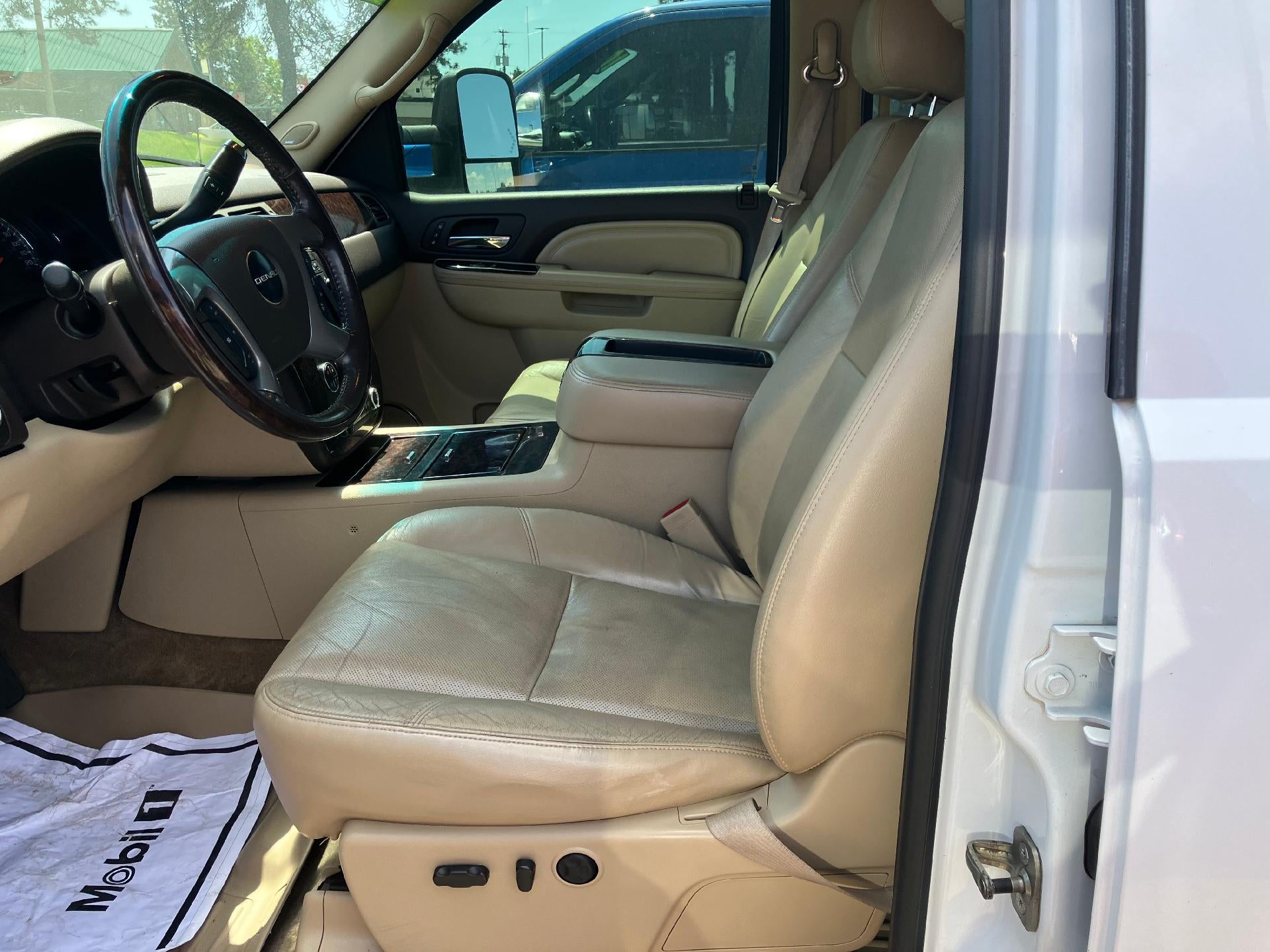 2011 GMC Sierra 2500 HD Power Lumbar Memory Seat, Remote Start, Keyless Entry