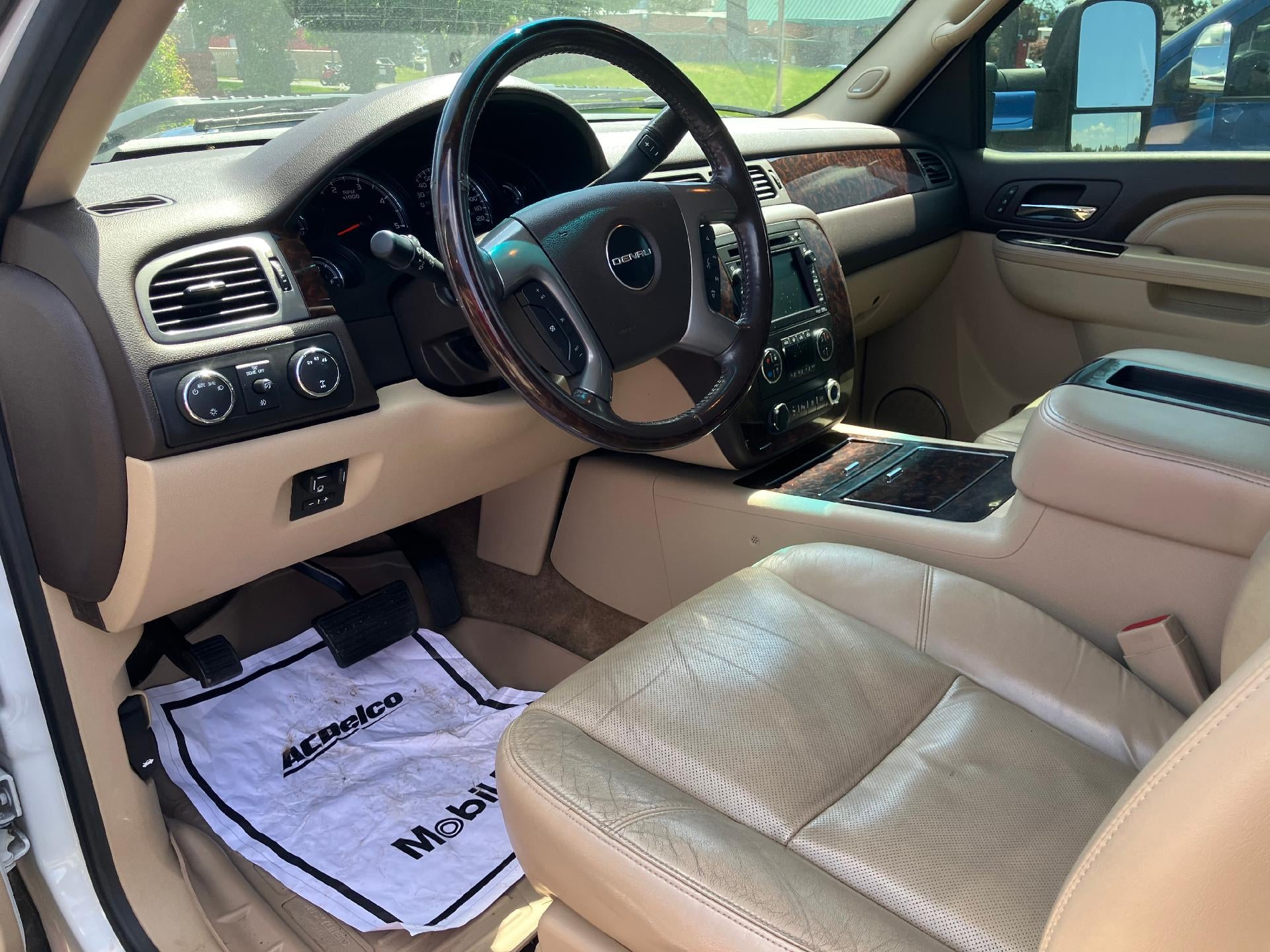 2011 GMC Sierra 2500 HD Power Lumbar Memory Seat, Remote Start, Keyless Entry