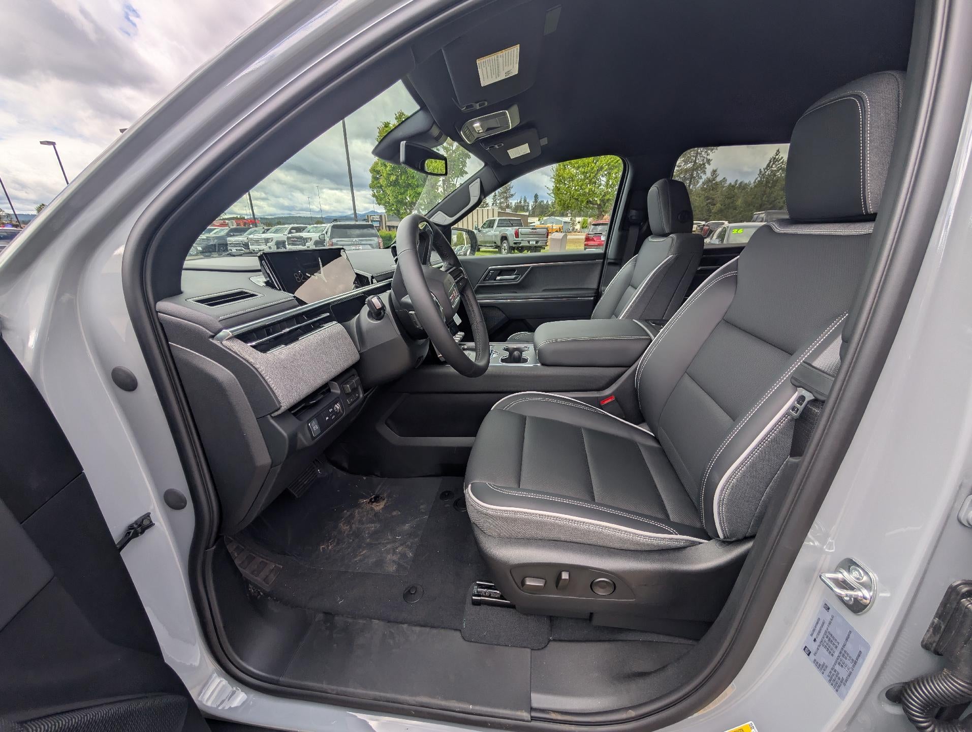 2026 GMC Sierra EV e4WD Crew Cab Standard Range Elevation