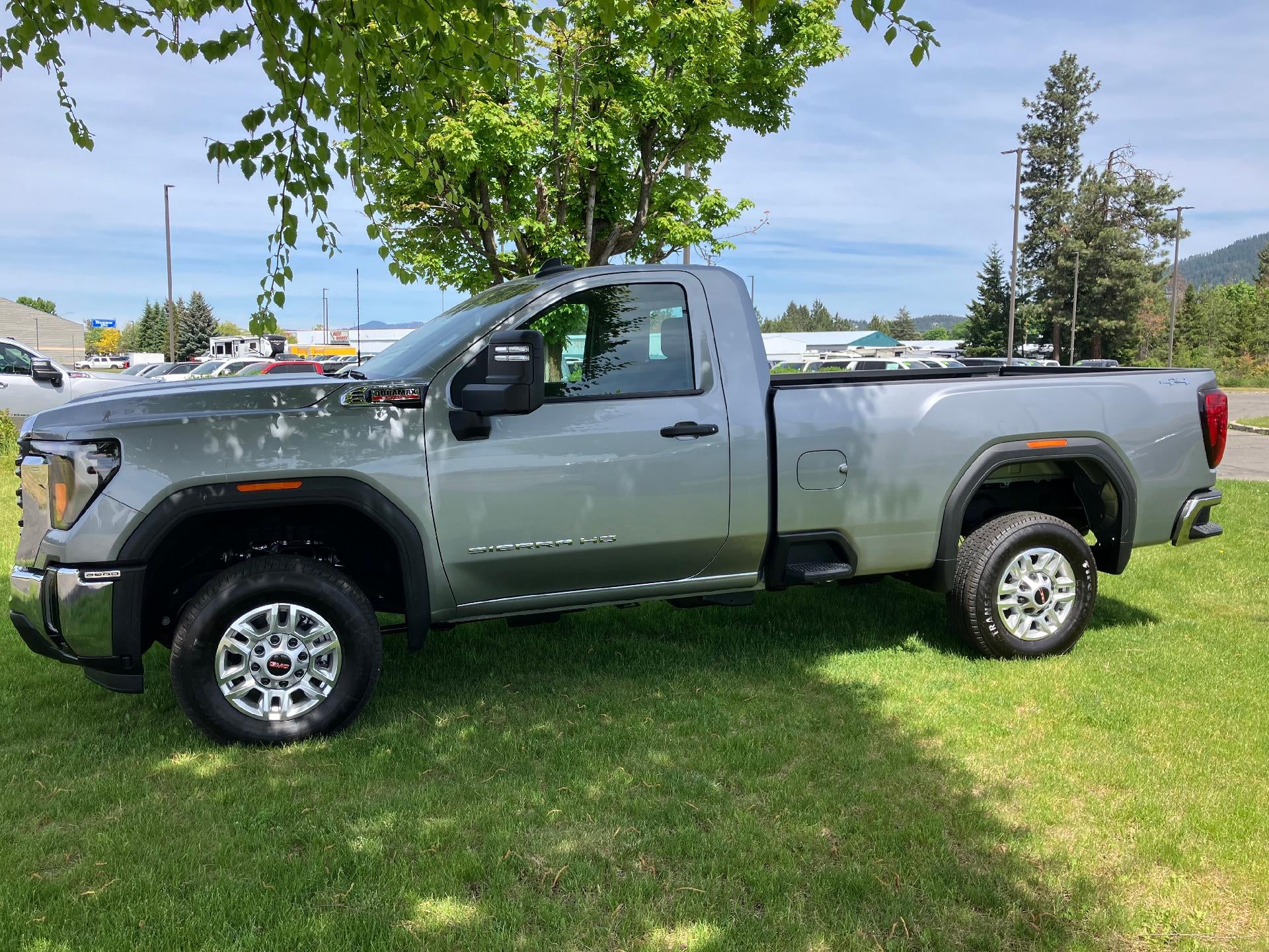 2026 GMC Sierra 2500 HD Regular Cab Long Box 4-Wheel Drive Pro