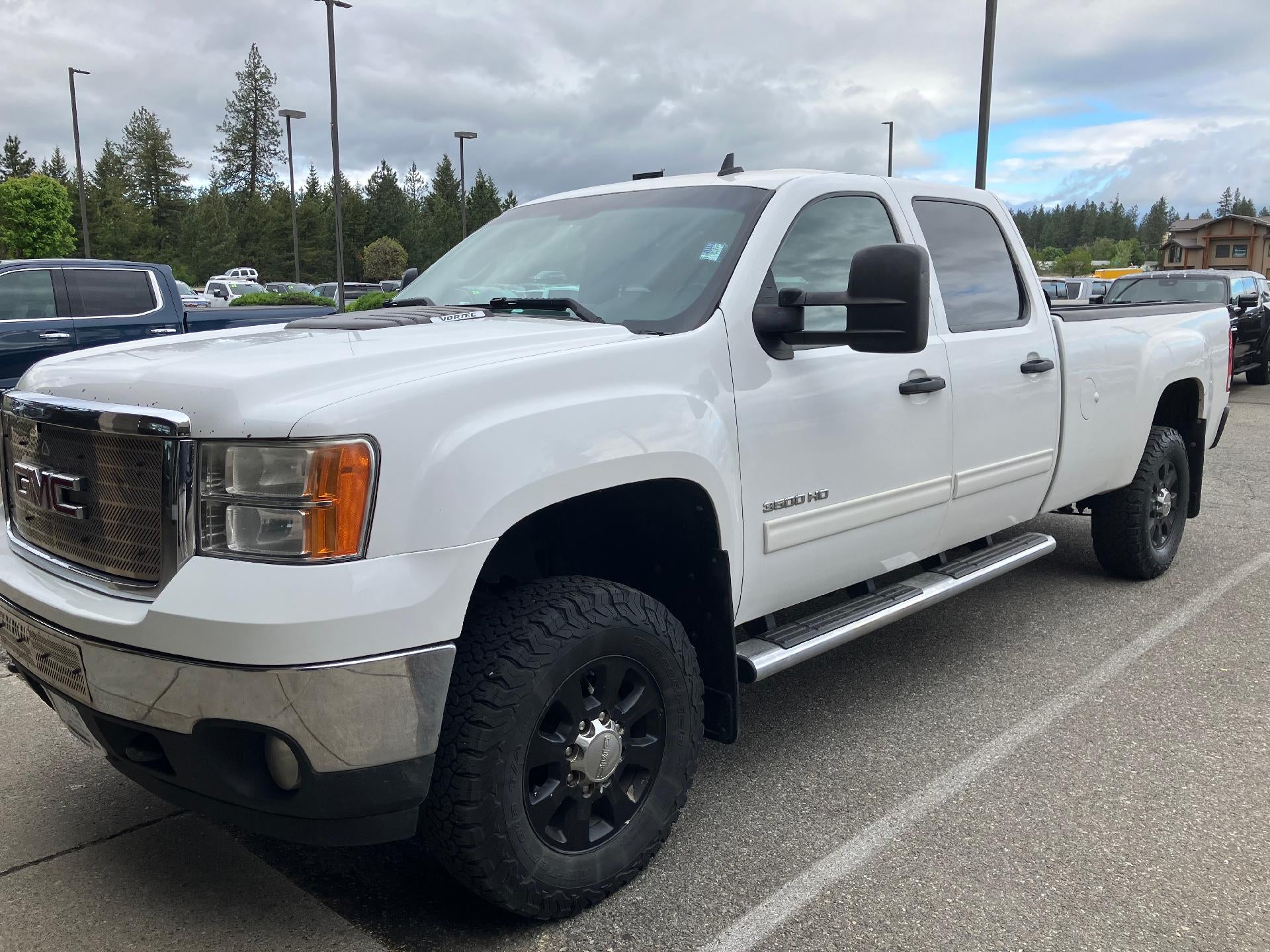 2011 GMC Sierra 3500 HD SRW SLE