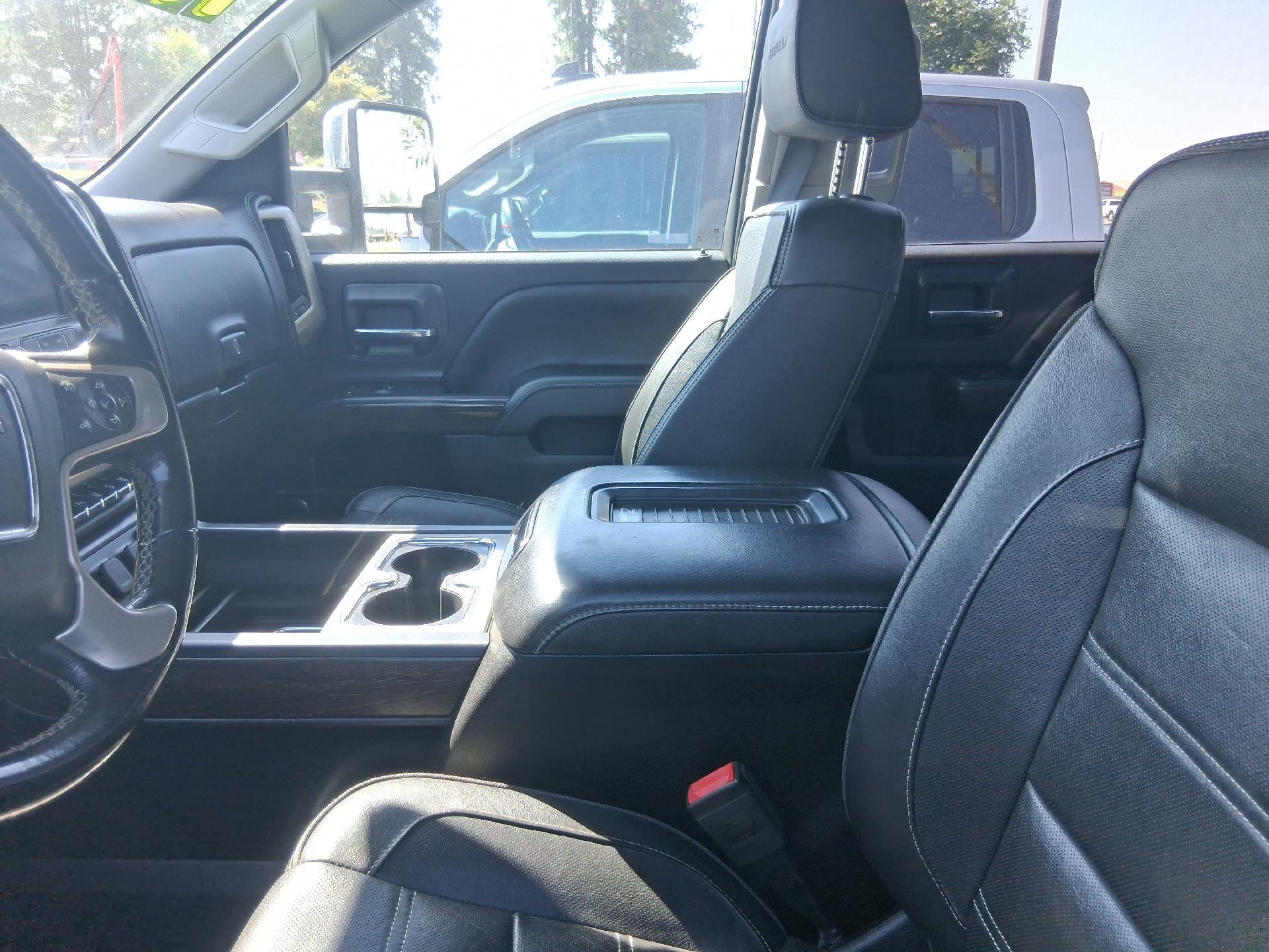 2019 GMC Sierra 3500 HD Power Sunroof, Heated and Cooled Seats, HD Trailering Package