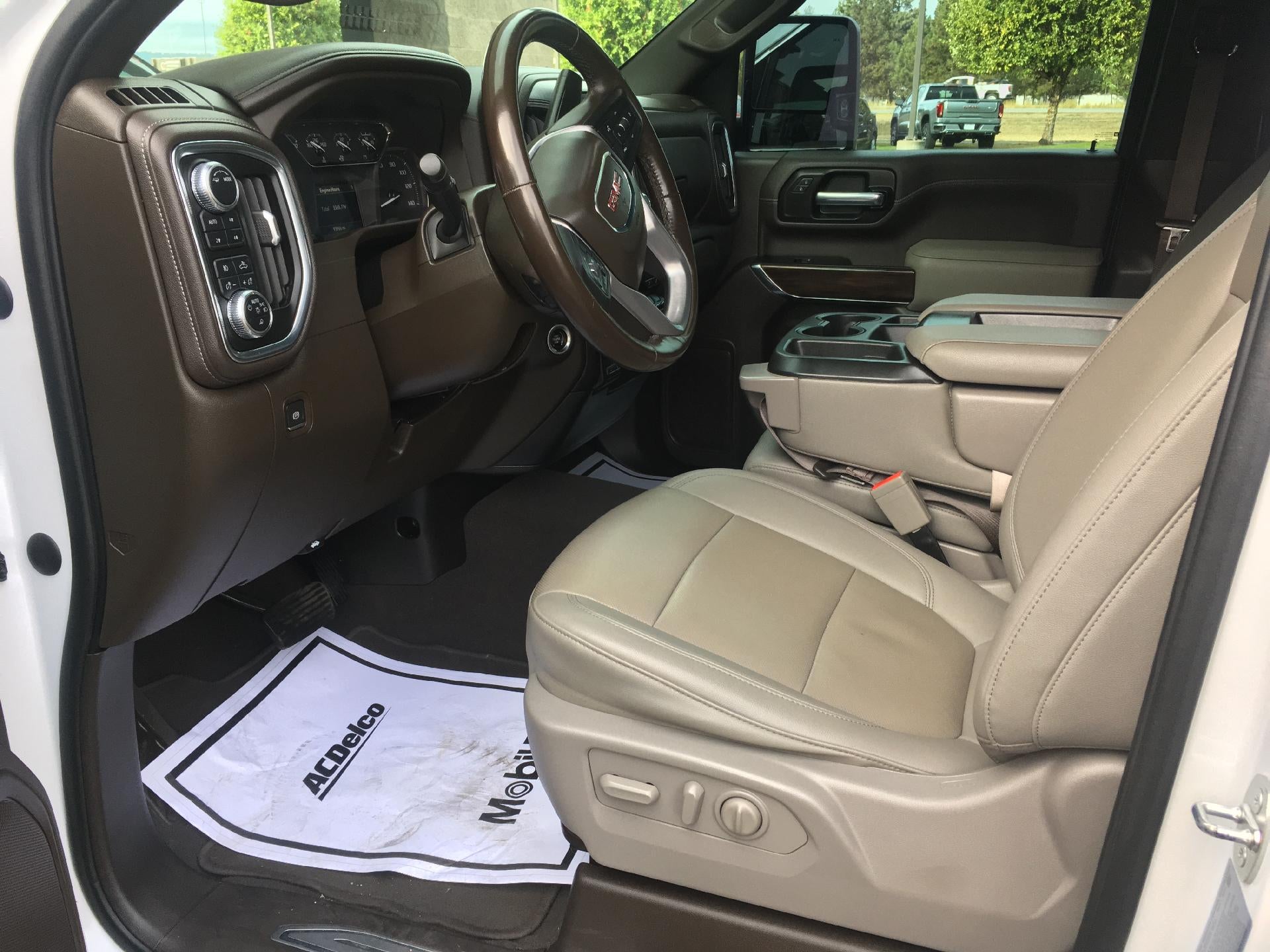 2023 GMC Sierra 2500 HD Leather Memory Power Lumbar Heated Seat, Trailering Mirrors, Front and Rear Ultrasonic Park Assist