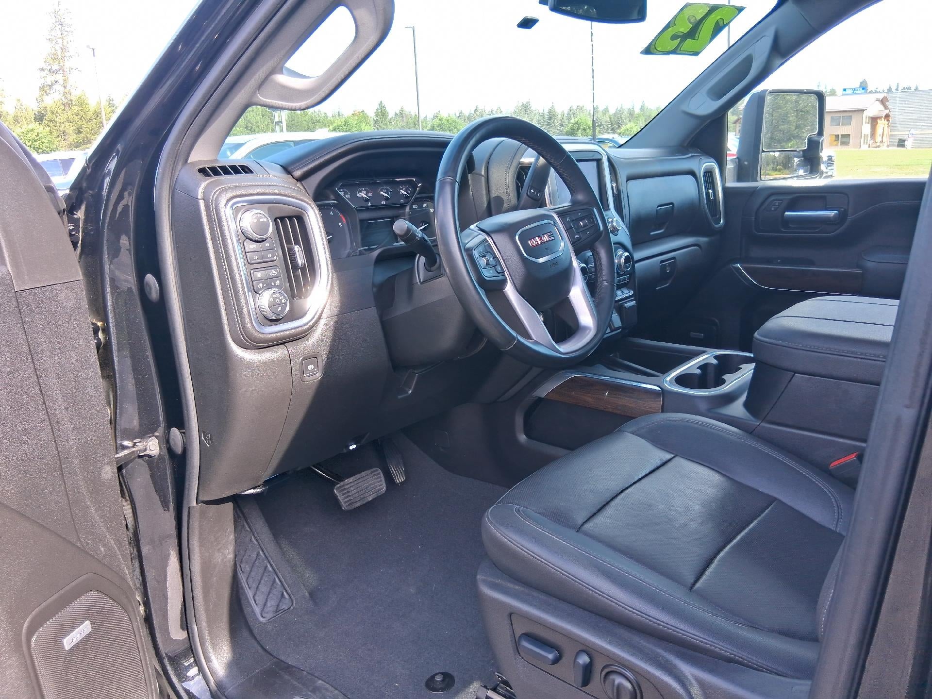 2023 GMC Sierra 3500 HD Power Sunroof, Memory Power Lumbar Seat, Navigation