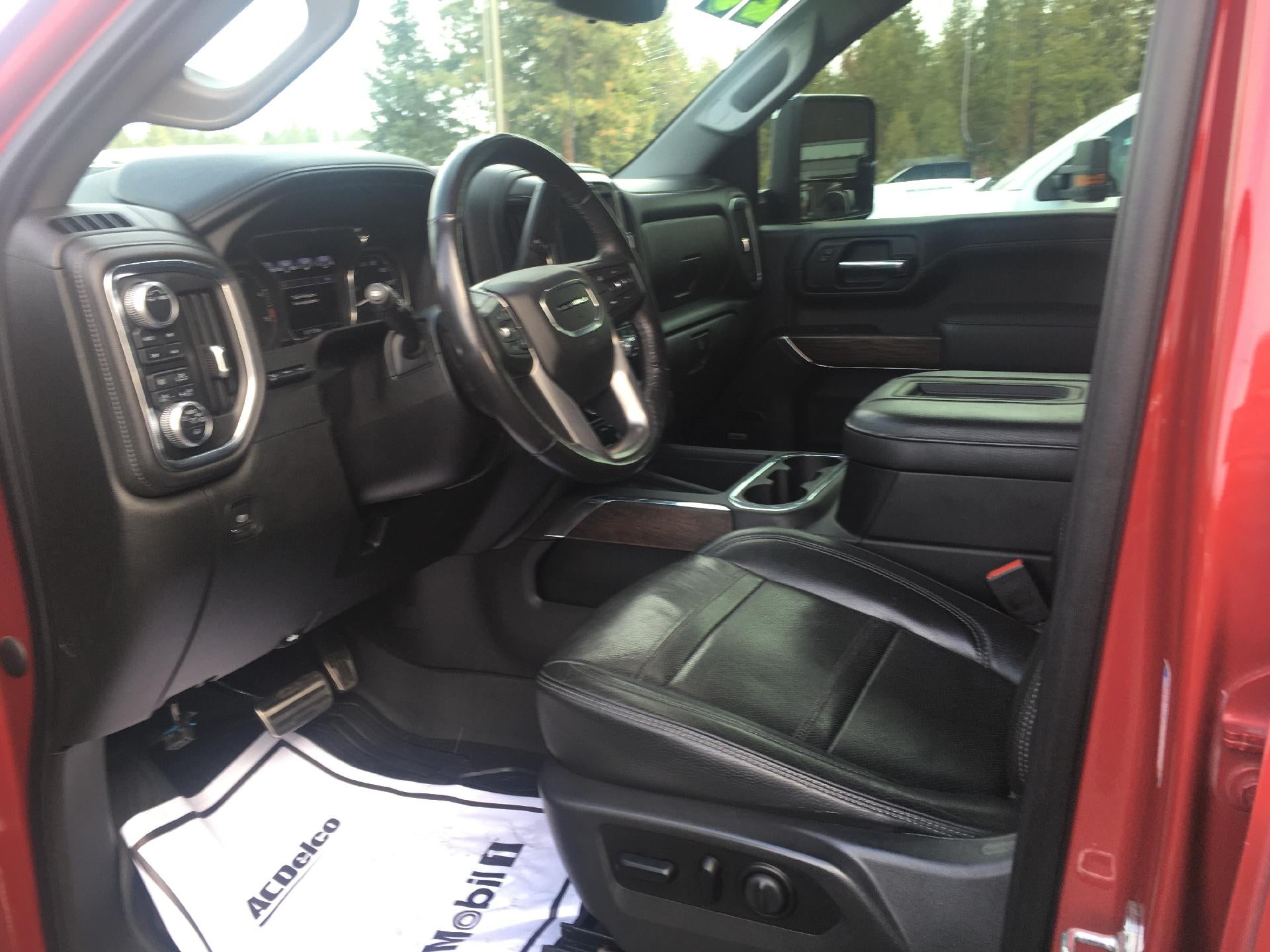 2020 GMC Sierra 3500 HD Power Lumbar Memory Seat, Power Sunroof, Technology Package