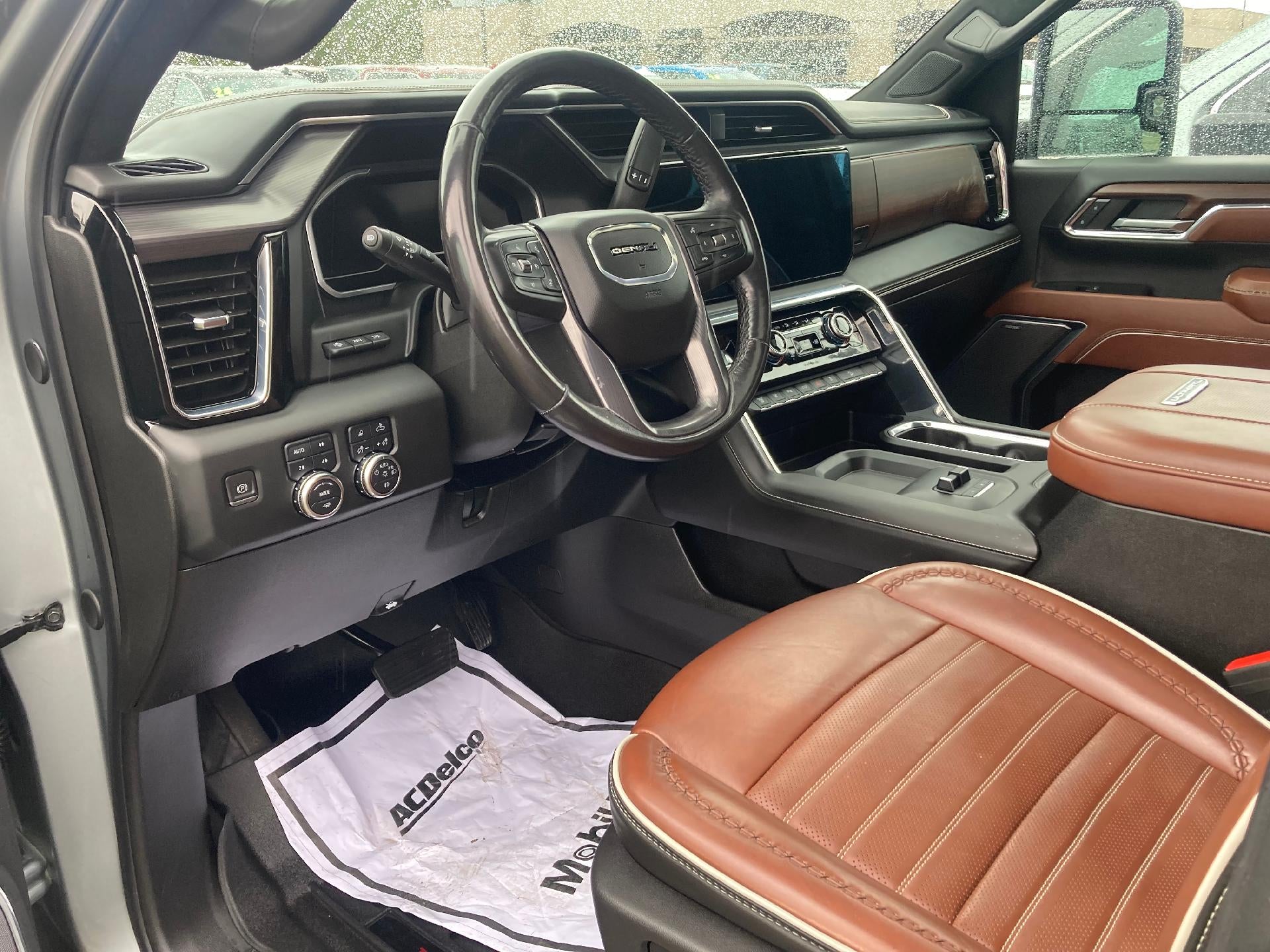 2024 GMC Sierra 2500 HD Power Lumbar Memory Massage Seat, Gooseneck/5th Wheel Package, Power Sunroof