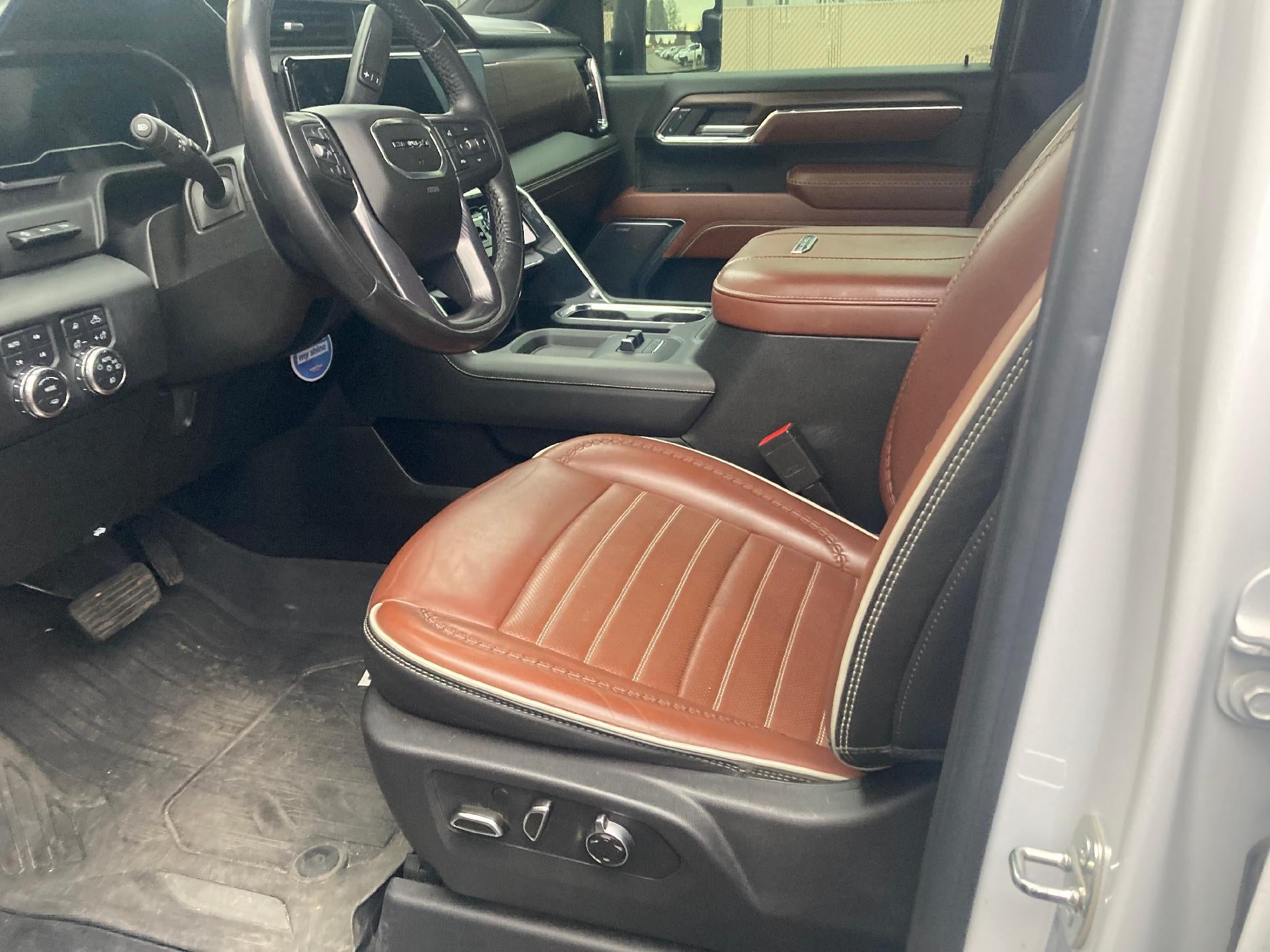 2024 GMC Sierra 3500 HD Denali Ultimate