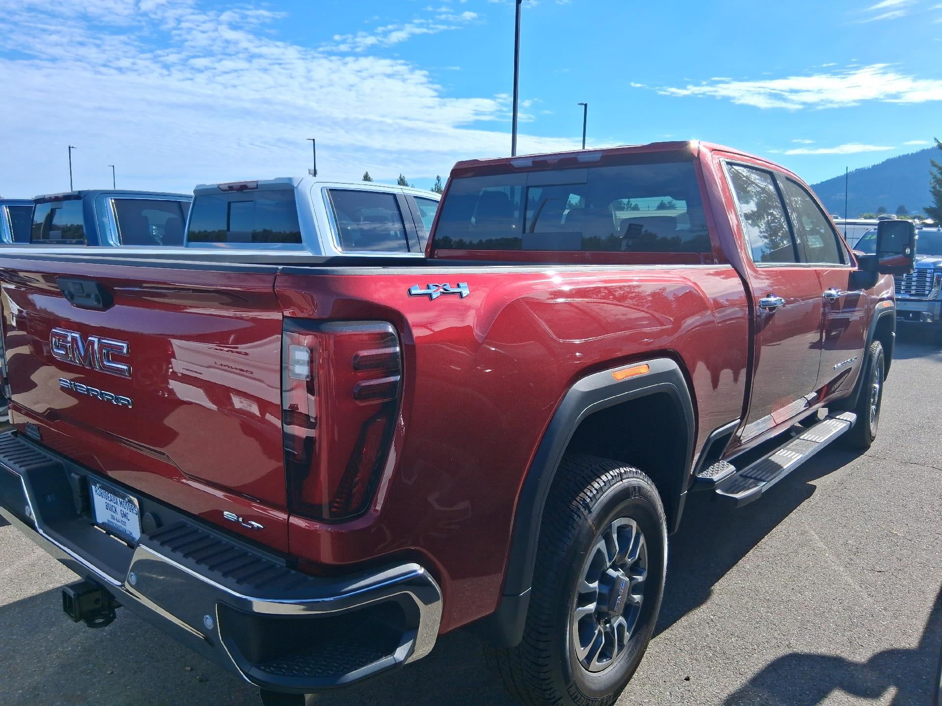 2026 GMC Sierra 2500 HD Crew Cab Standard Box 4-Wheel Drive SLT